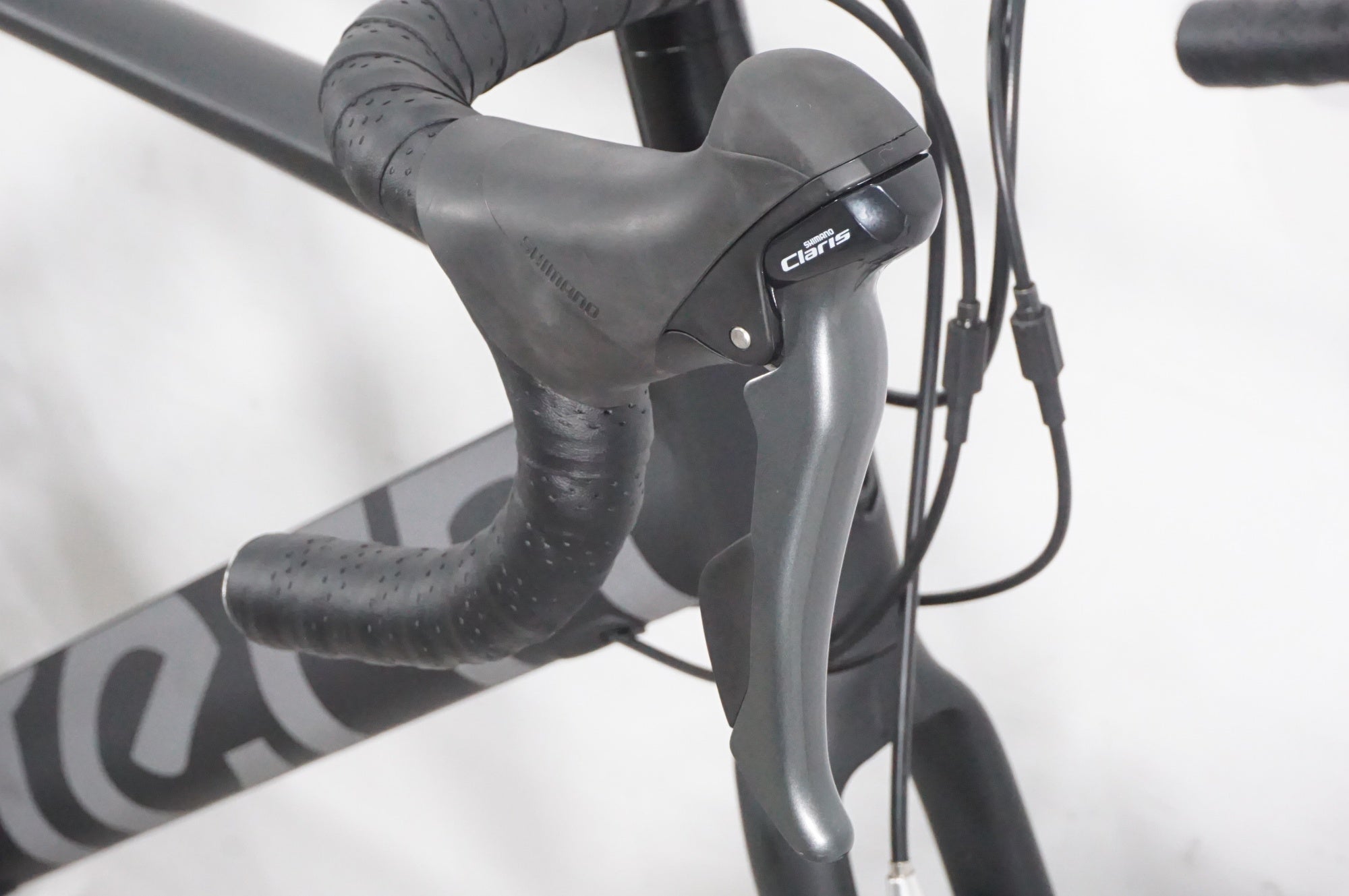 TERN 「ターン」 SURGE 2025年モデル 20インチ ミニベロ / AKIBA店