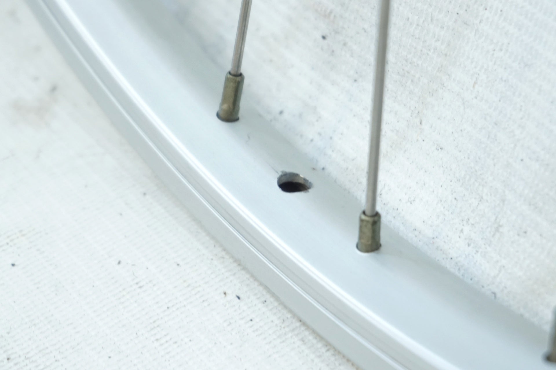 SHIMANO 「シマノ」 HB-NX22 ハブ ARAYA26×1.5 リム フロントハブダイナモホイール / 有明ガーデン店