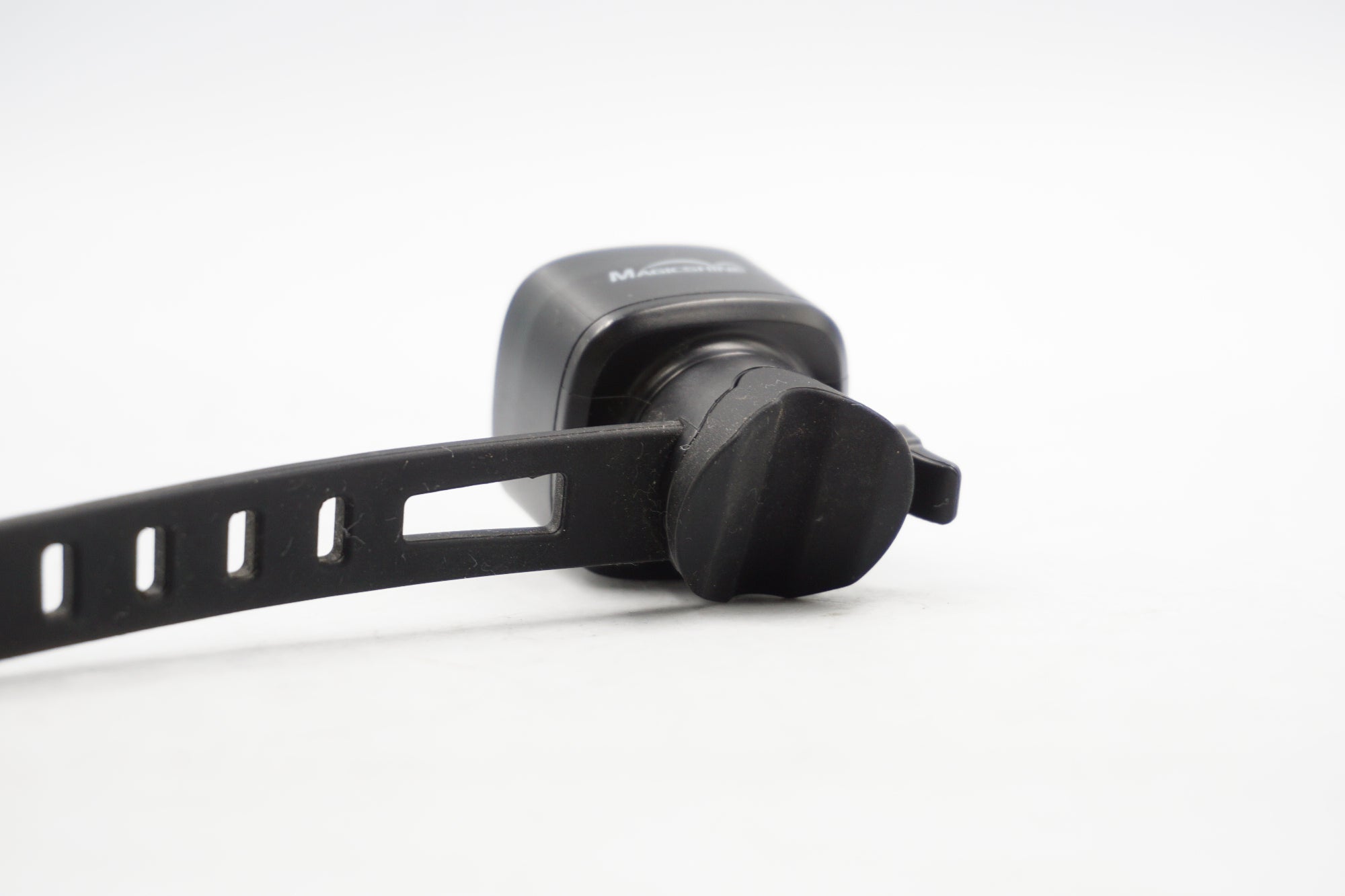 OLIGHT 「オーライト」 MAGICSHINE リアライト / 奈良店