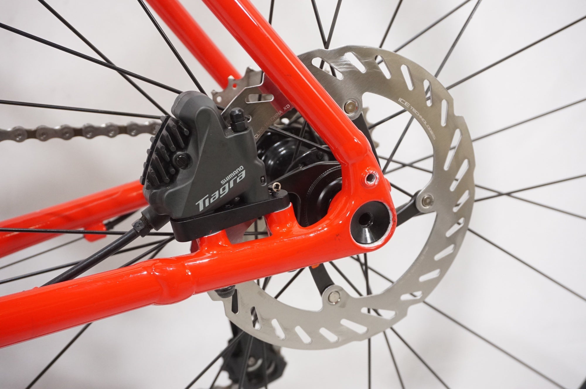 TREK 「トレック」 DOMANE AL 4 GEN 4 2025年モデル ロードバイク / AKIBA店