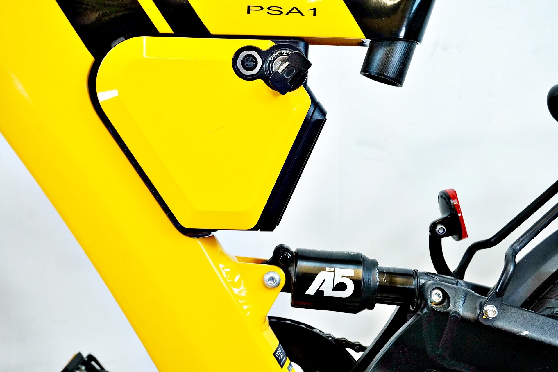 BESV 「ベスビー」 PSA1 2022年モデル 電動アシスト自転車 / 有明ガーデン店