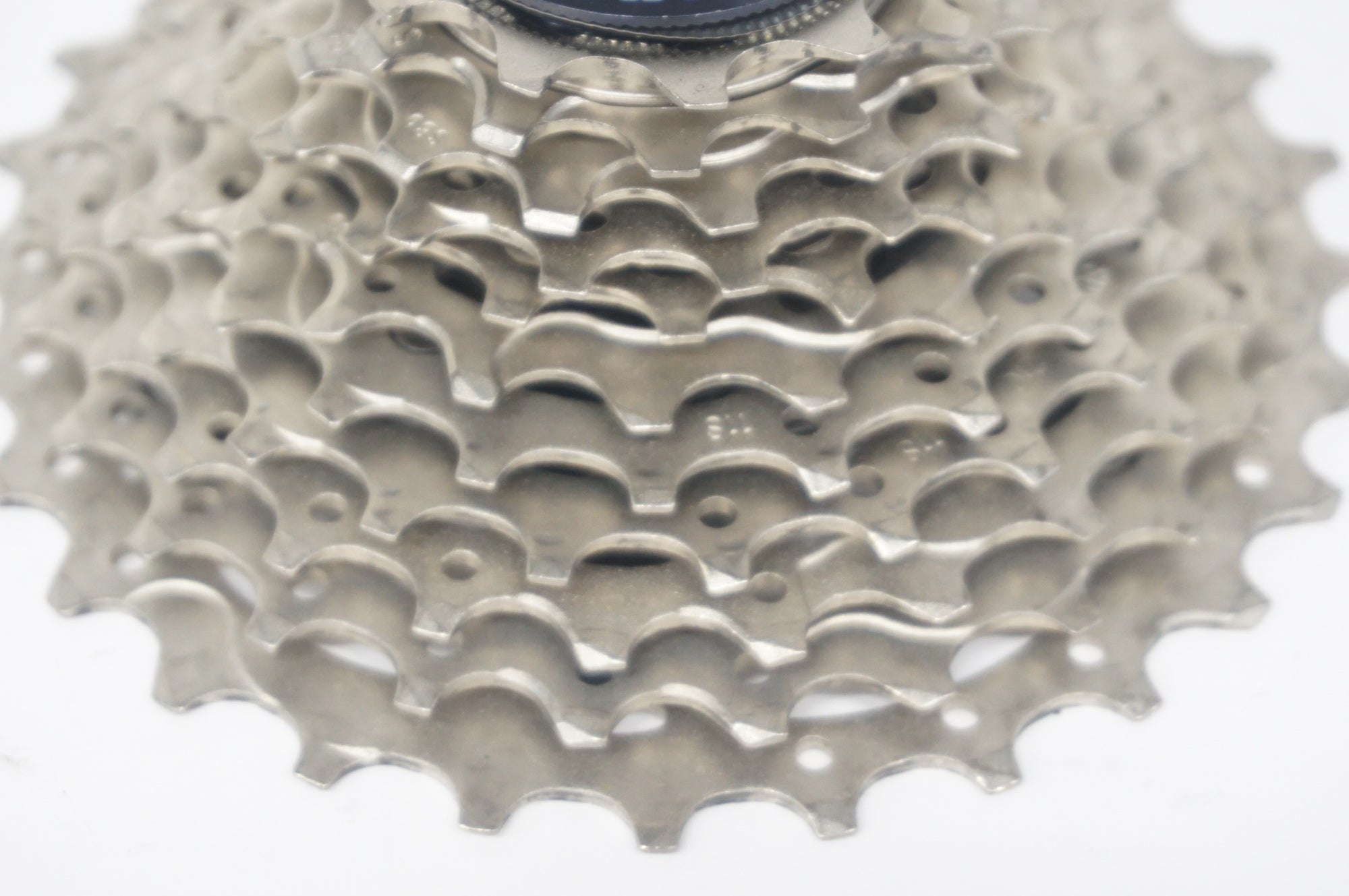 【未使用】シマノスプロケット CS-R8000 11-28T 箱に傷みあり SHIMANO（シマノ）CS-R8000 カセットスプロケット 11S 11-25T 11