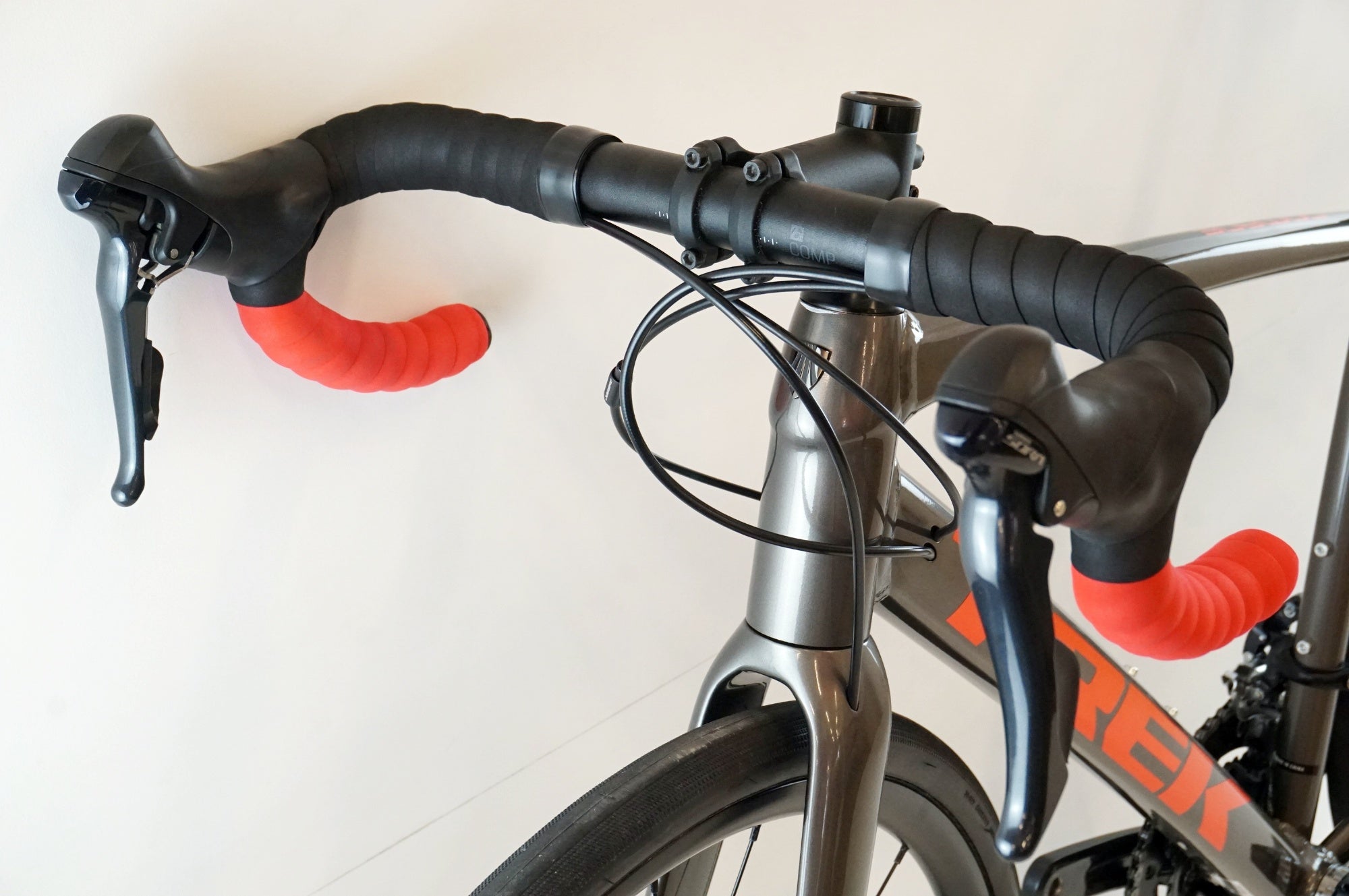 TREK 「トレック」 DOMANE AL3 DISC 2023年モデル ロードバイク / 浜松