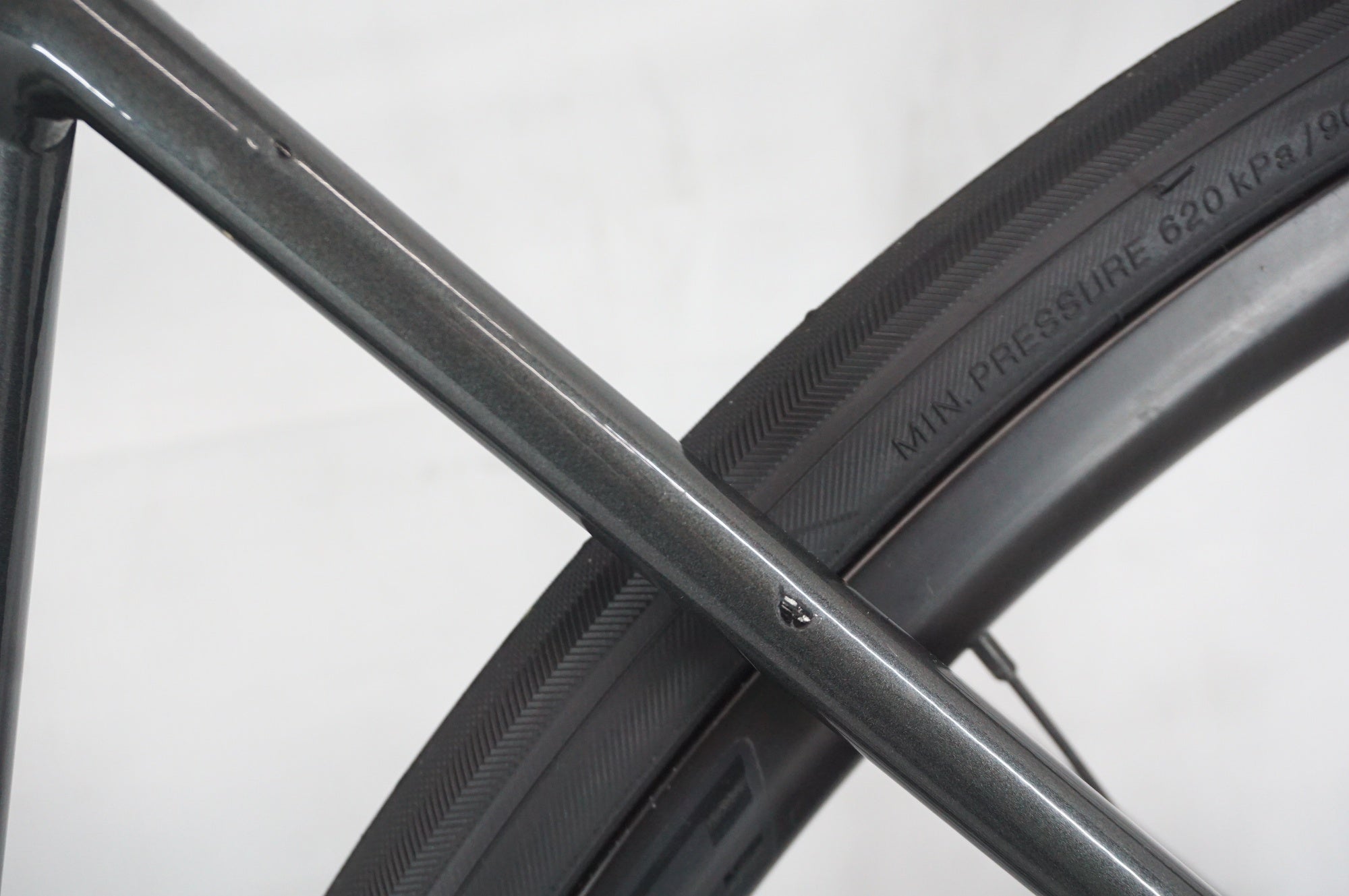 TREK 「トレック」 EMONDA ALR4 DISC 2021-2022年モデル ロードバイク / 阪急塚口店
