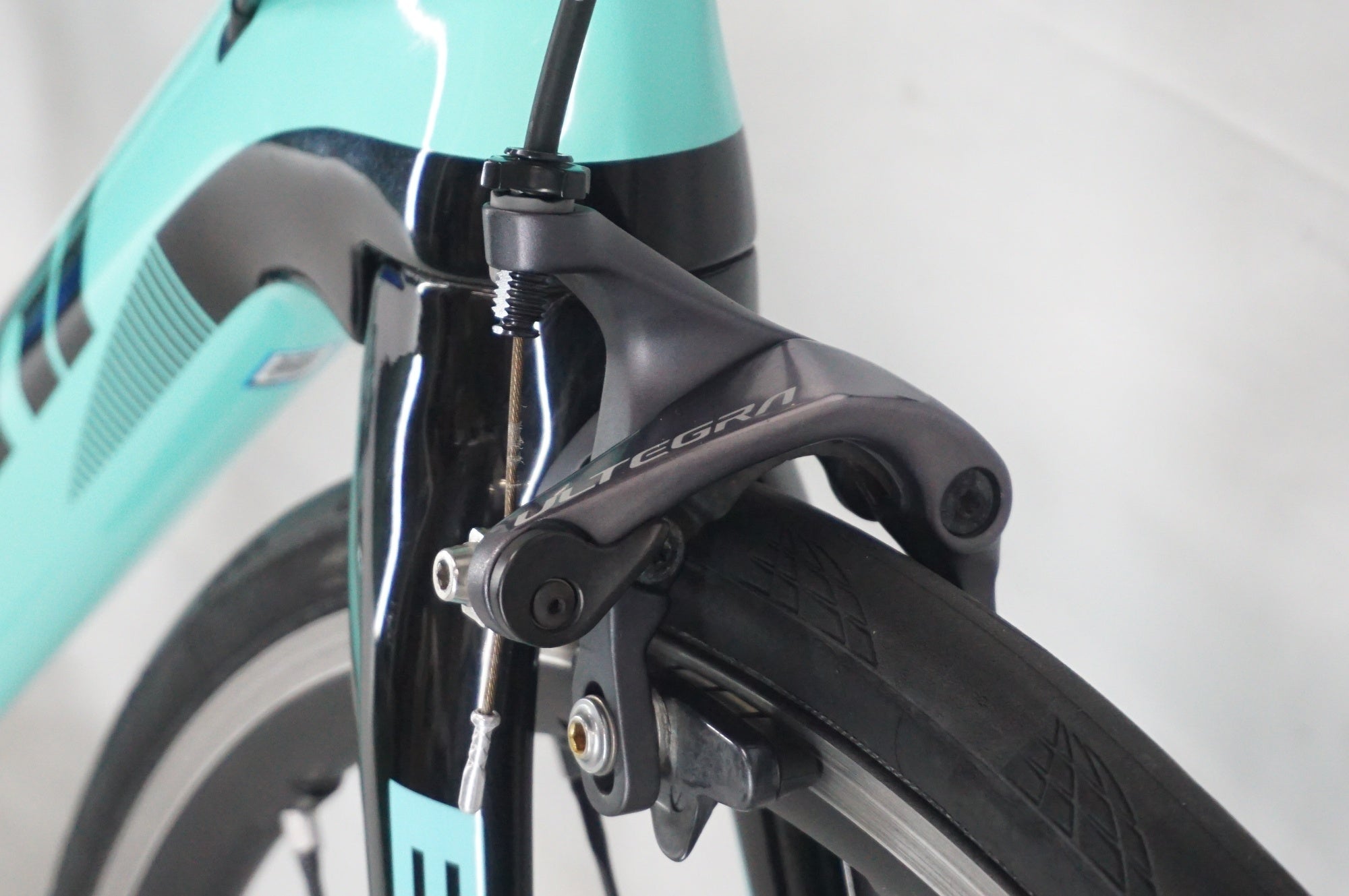 BIANCHI 「ビアンキ」 OLTRE XR3 ULTEGRA 2019年モデル ロードバイク