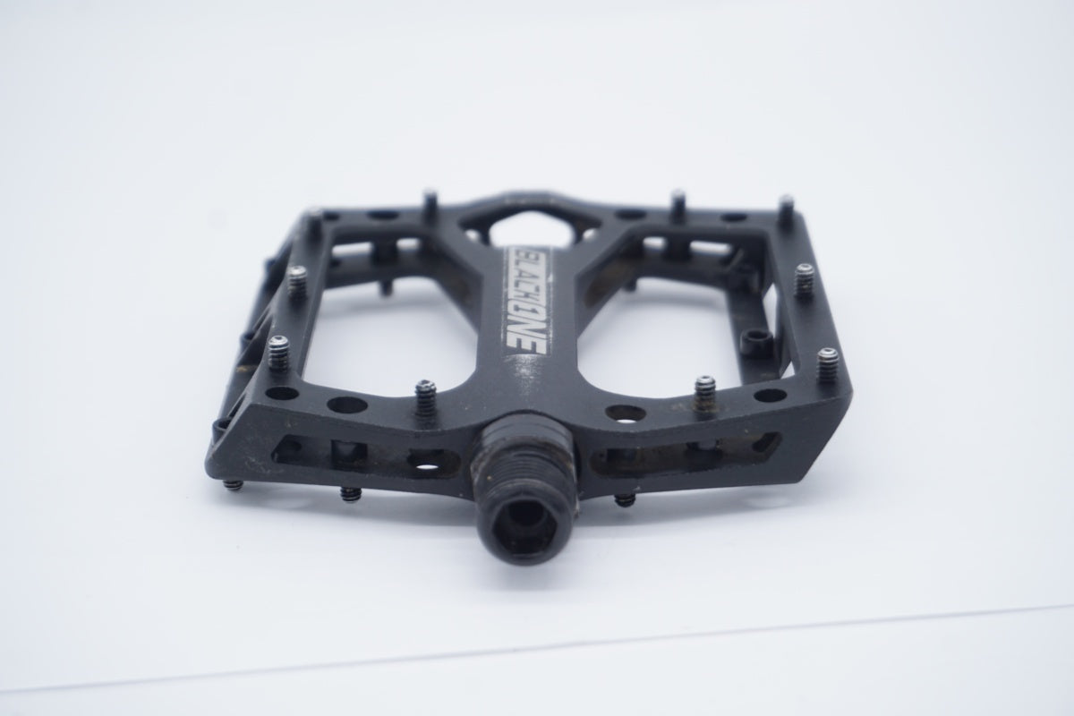 REVERSE COMPONENTS 「リバースコンポーネンツ」 BLACK ONE ペダル / 滋賀大津店
