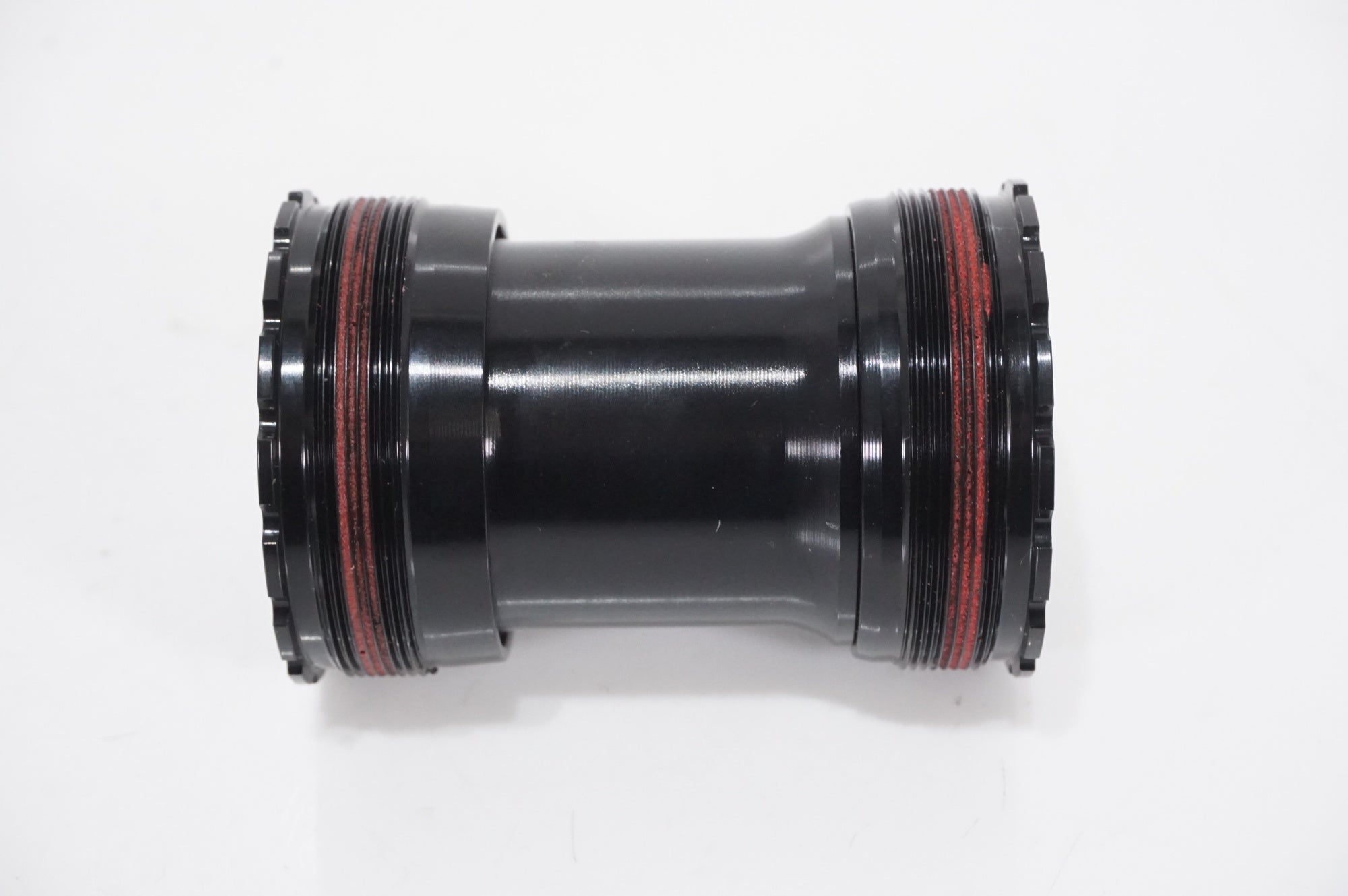 TOKEN 「トーケン」 T47R30 ボトムブラケット / AKIBA店