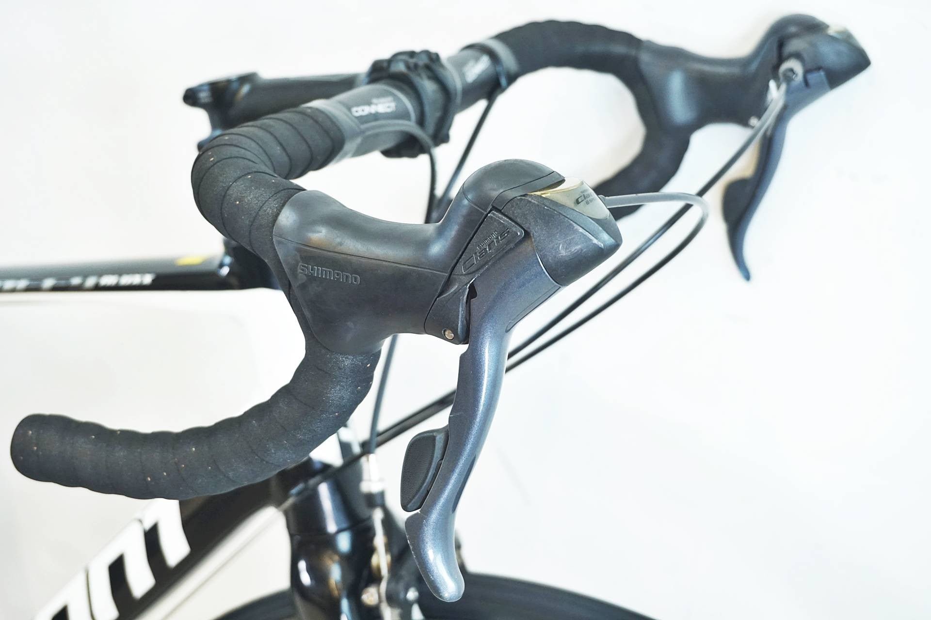 GIANT 「ジャイアント」 DEFY4 2015年モデル ロードバイク