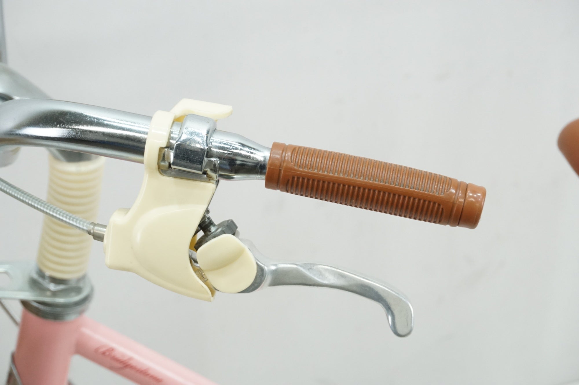 BRIDGESTONE 「ブリヂストン」 HACCHI HC182 2022年 18インチ キッズバイク / 大宮店