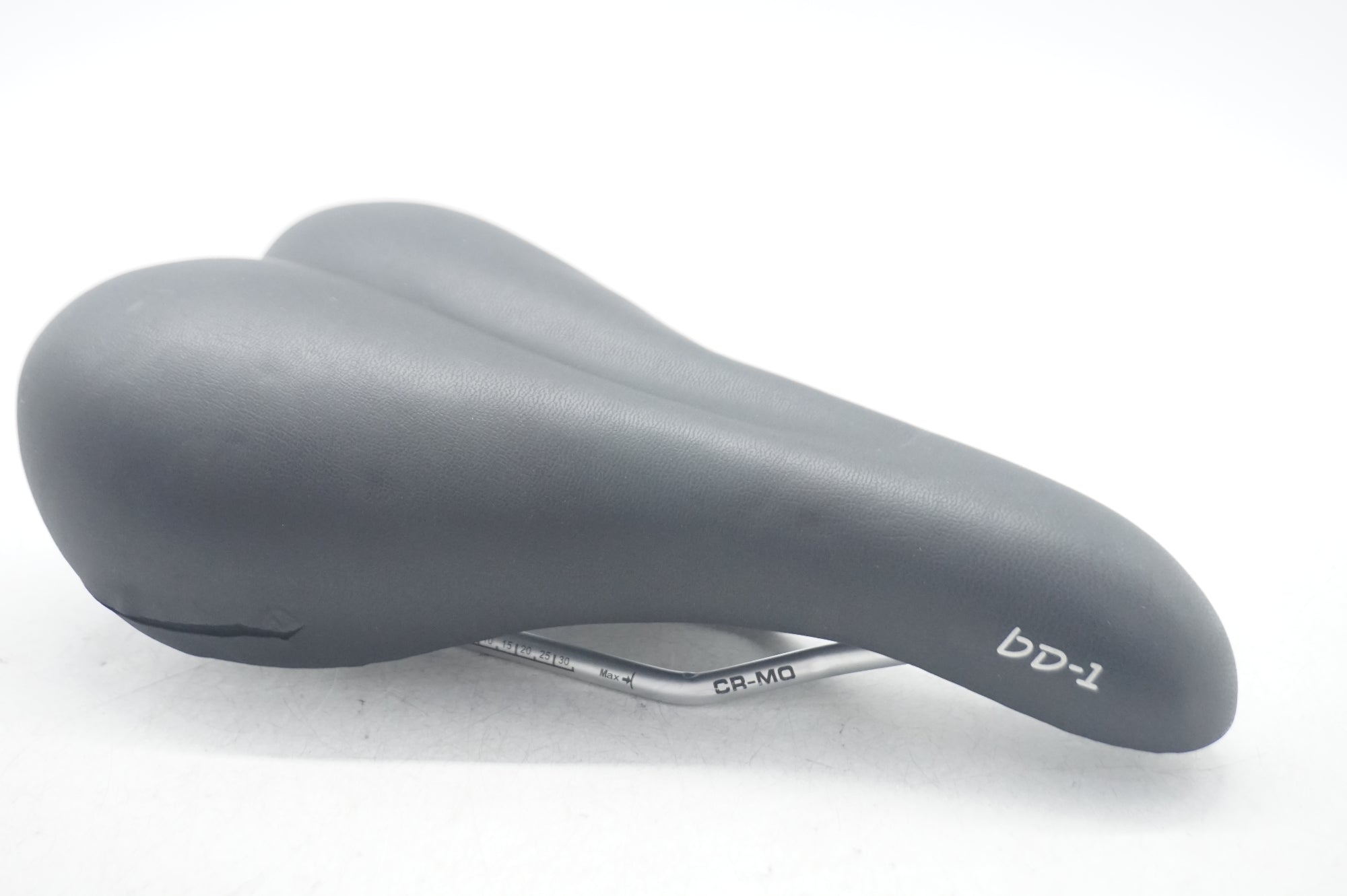 BD-1 「ビーディーワン」 サドル / 大阪門真店