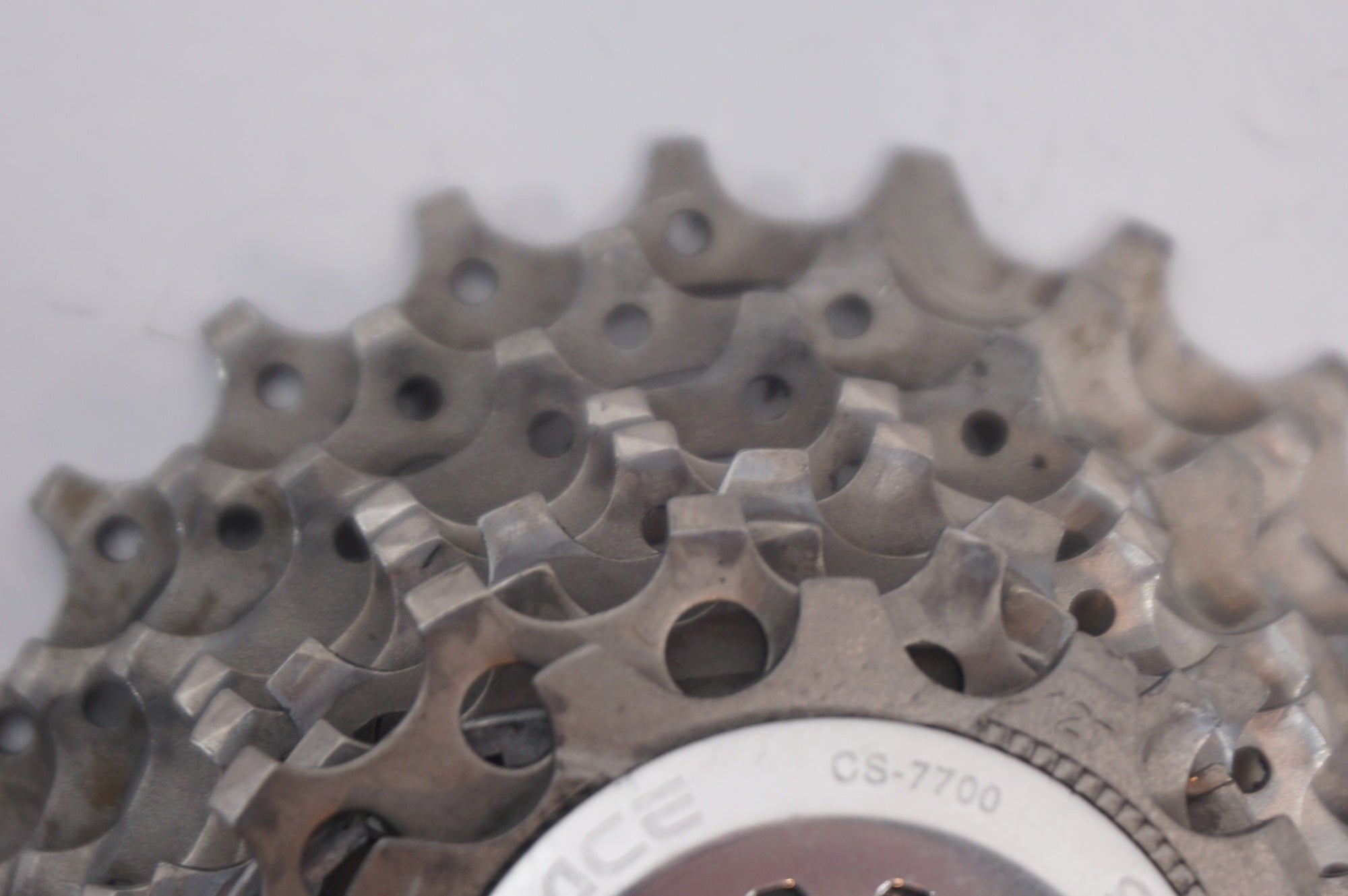 SHIMANO 「シマノ」 DURA-ACE CS-7700 12-23T スプロケット / 世田谷店