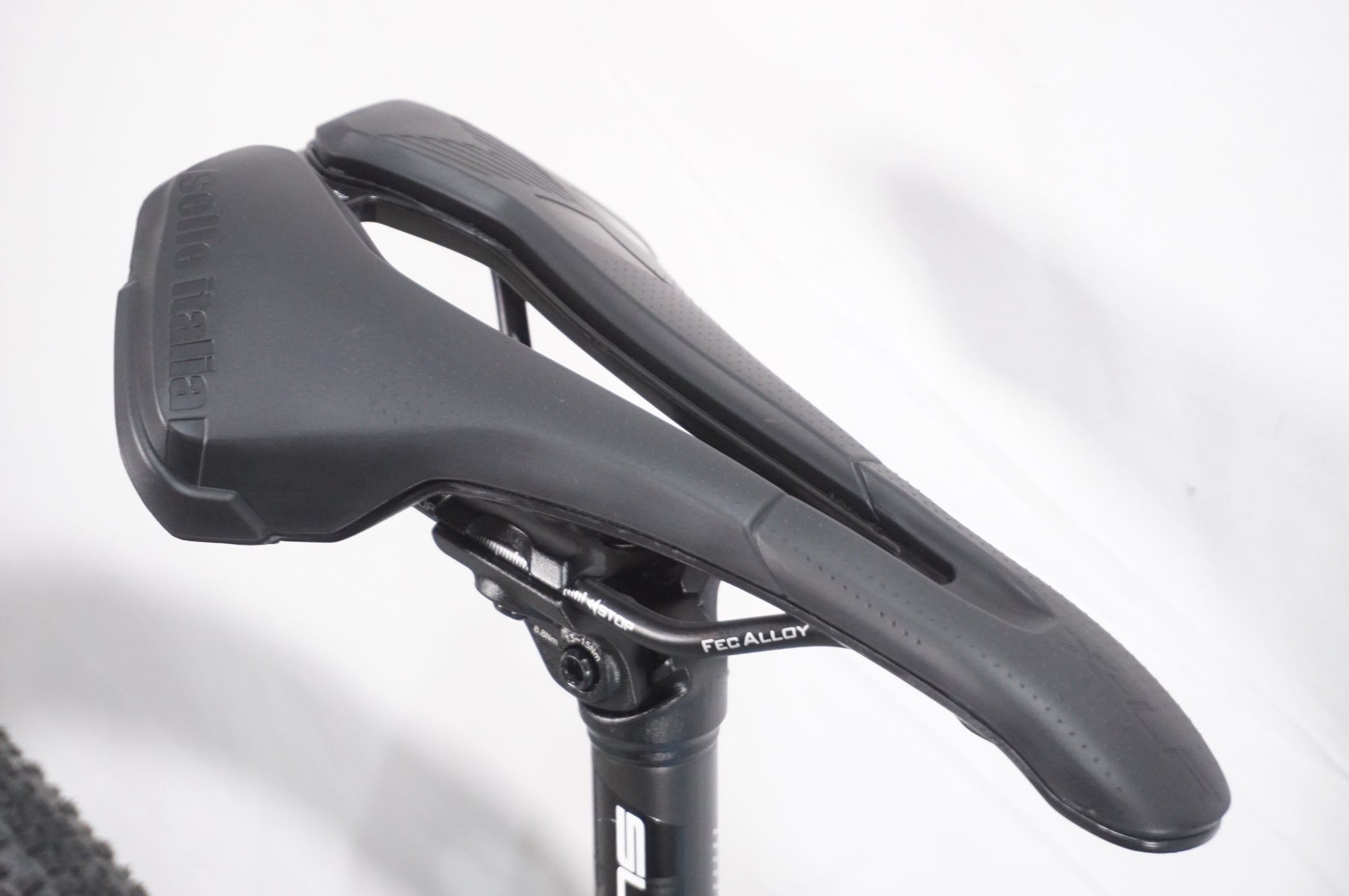 BESV 「ベスビー」 JG1 2025年モデル E-BIKE / AKIBA店