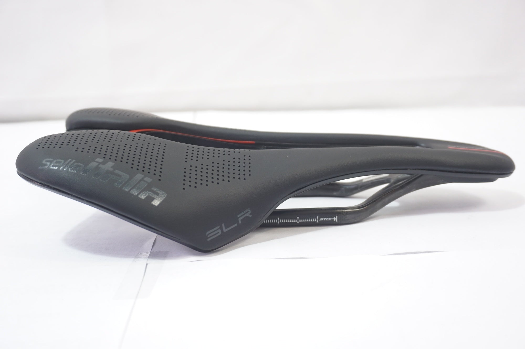 SELLE ITALIA 「セライタリア」 SLR BOOST SUPERFLOW サドル / 世田谷店