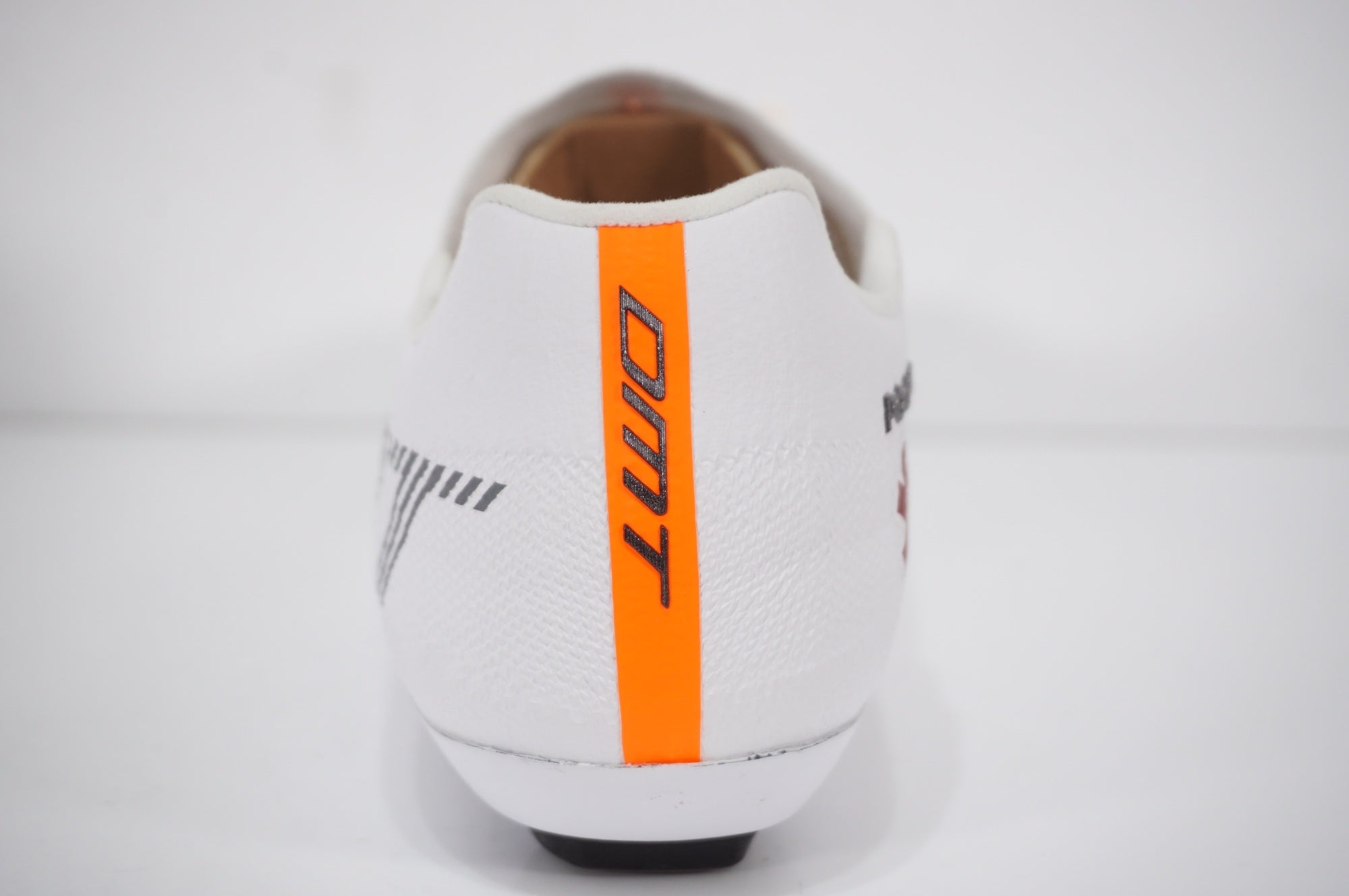 DMT 「ディーエムティー」 CYCLING POGIS 25.5cm シューズ / AKIBA店