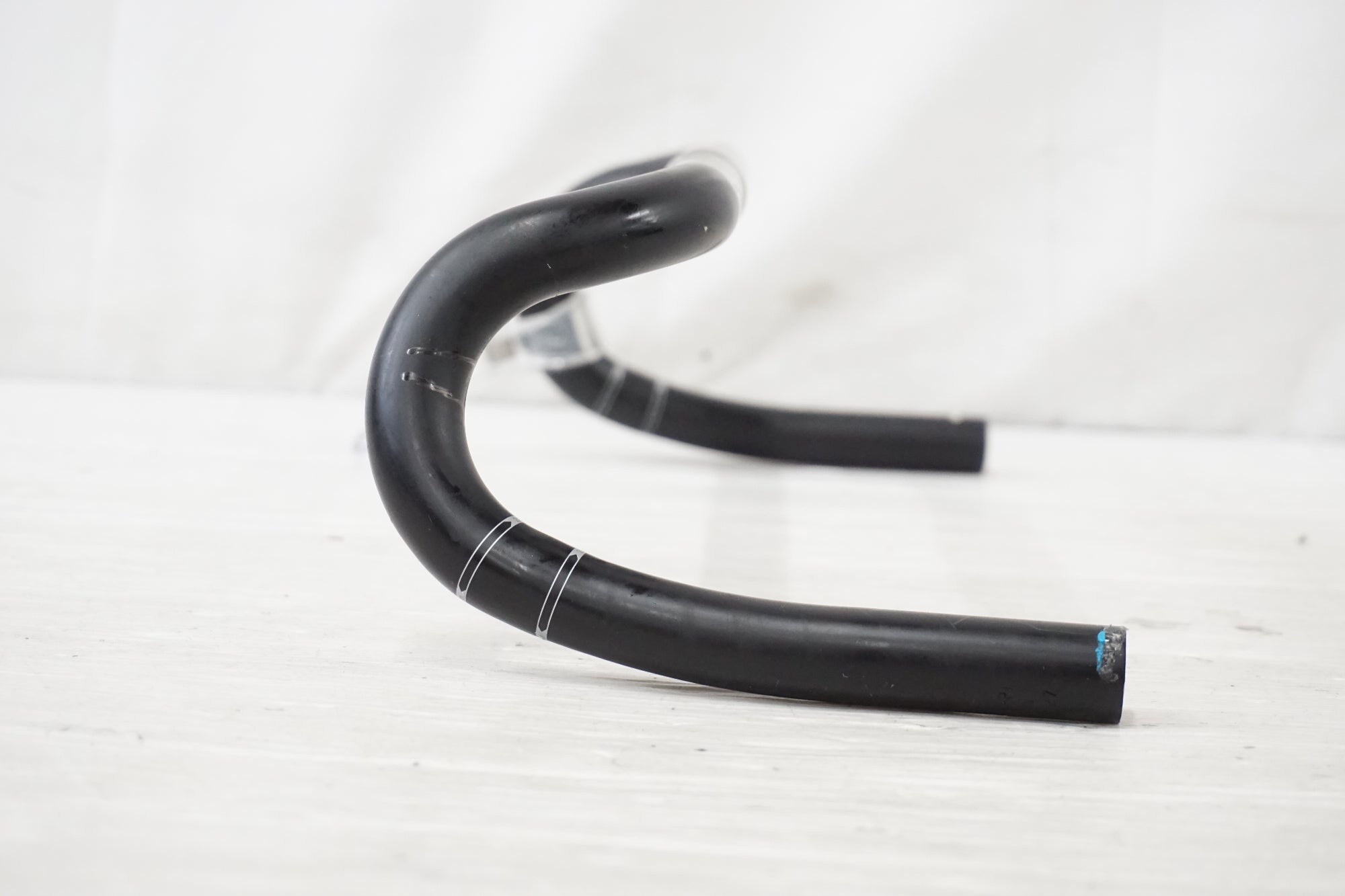 DIXNA 「ディズナ」 CROSS BANDY Φ26.0 470mm ハンドル / 奈良店