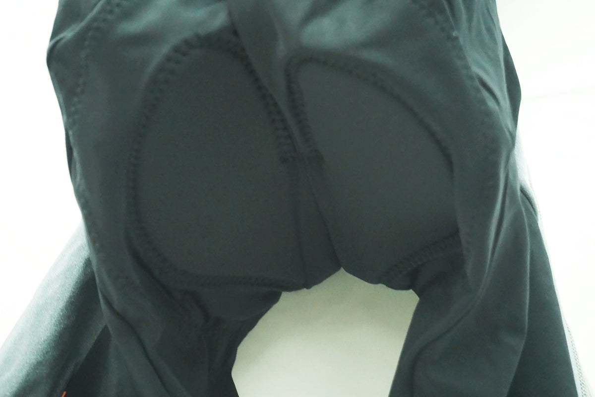 ASSOSアソス・ビブショーツ・Mサイズ・美品 ASSOS 「アソス」 Mサイズ ビブショーツ / 大阪美原北インター店