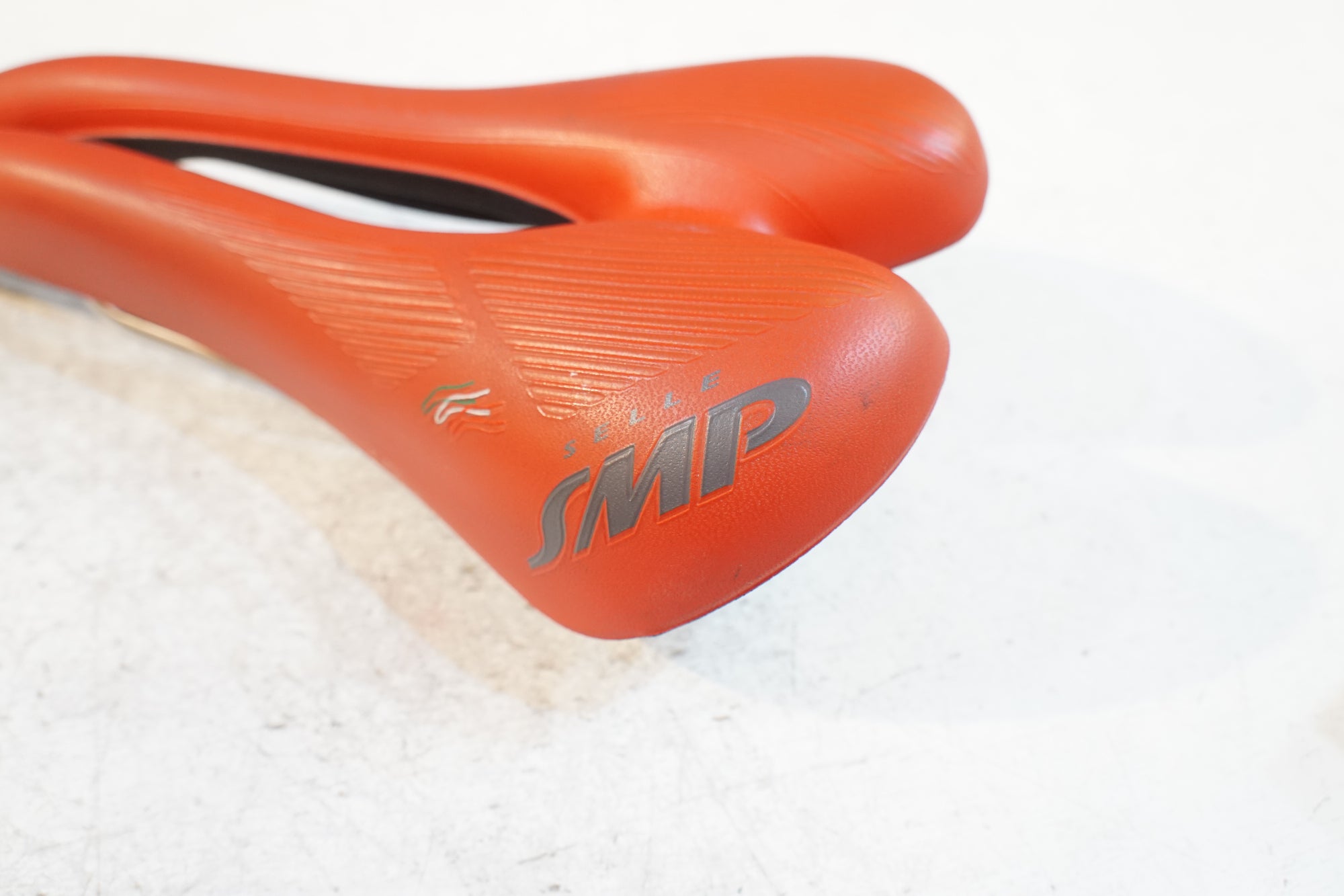 SELLE SMP 「セラ エスエムピー」 HYBRID サドル / バイチャリ浦和