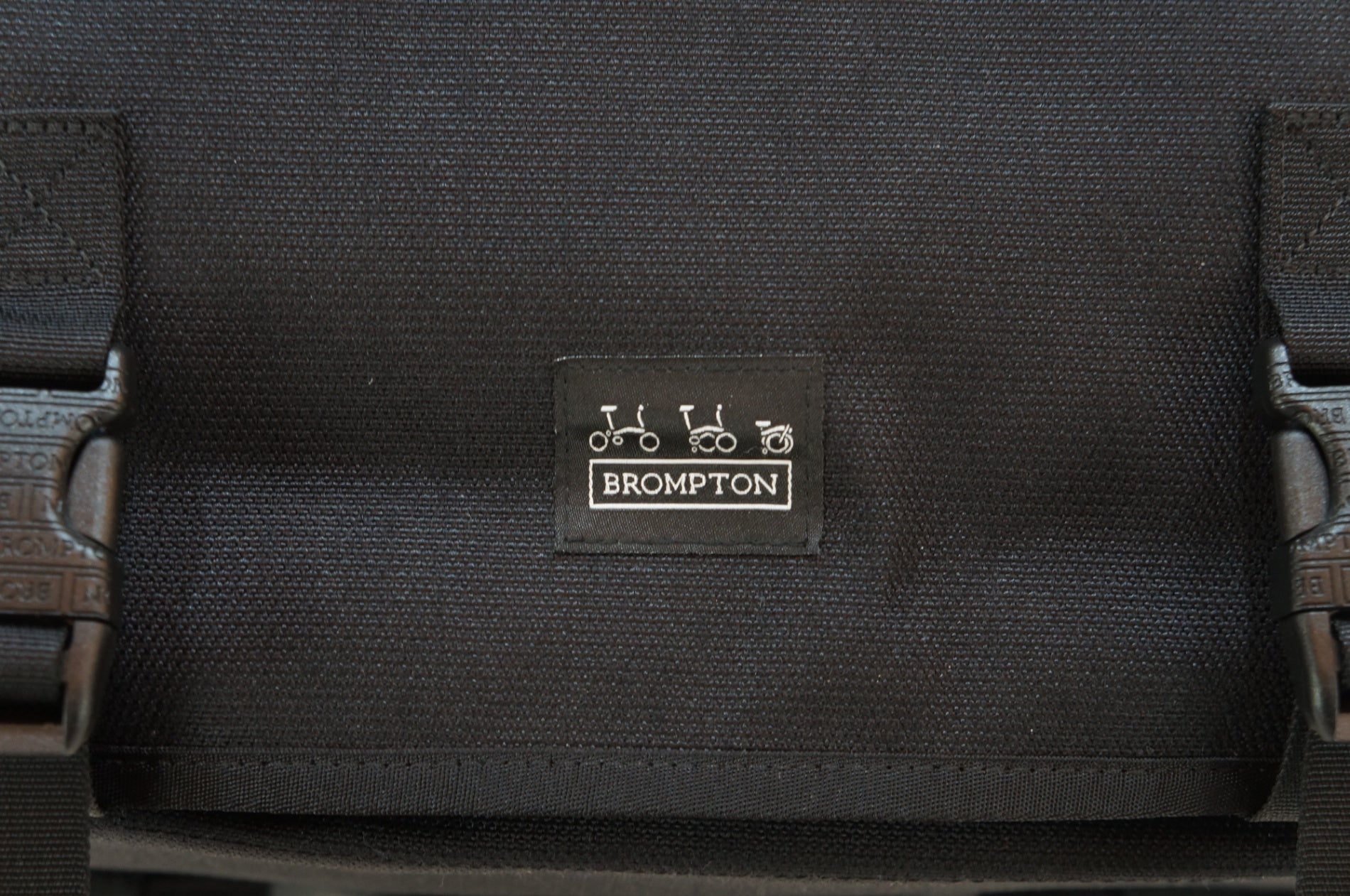 BROMPTON 「ブロンプトン」 MESSENGER BAG フロントバック / バイチャリ浦和ベース