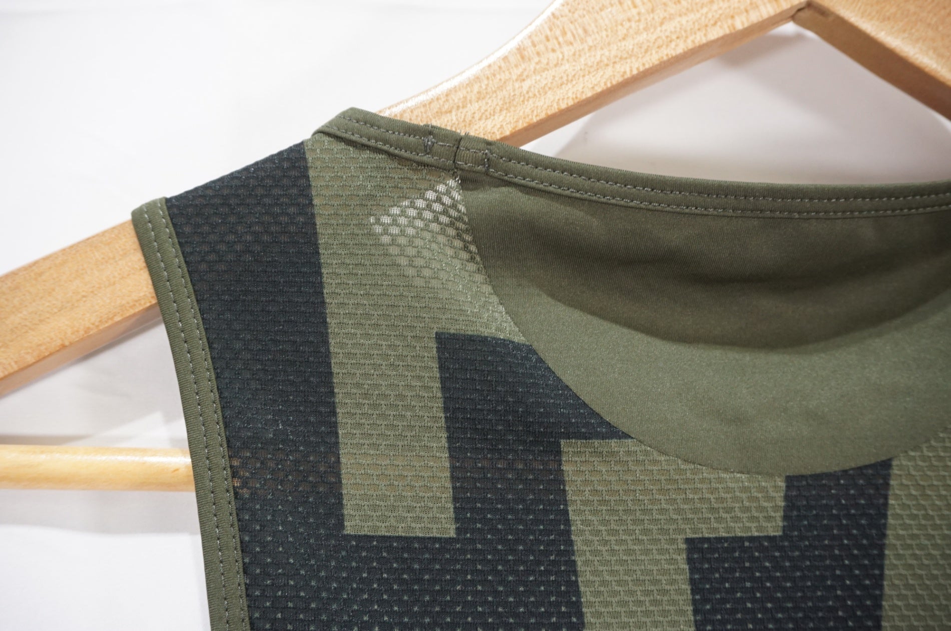 RAPHA 「ラファ」 SOUPLESS SLEEVELESS BASE LAYER AERO BLOCK XXSサイズ レディース ジャージ / AKIBA店