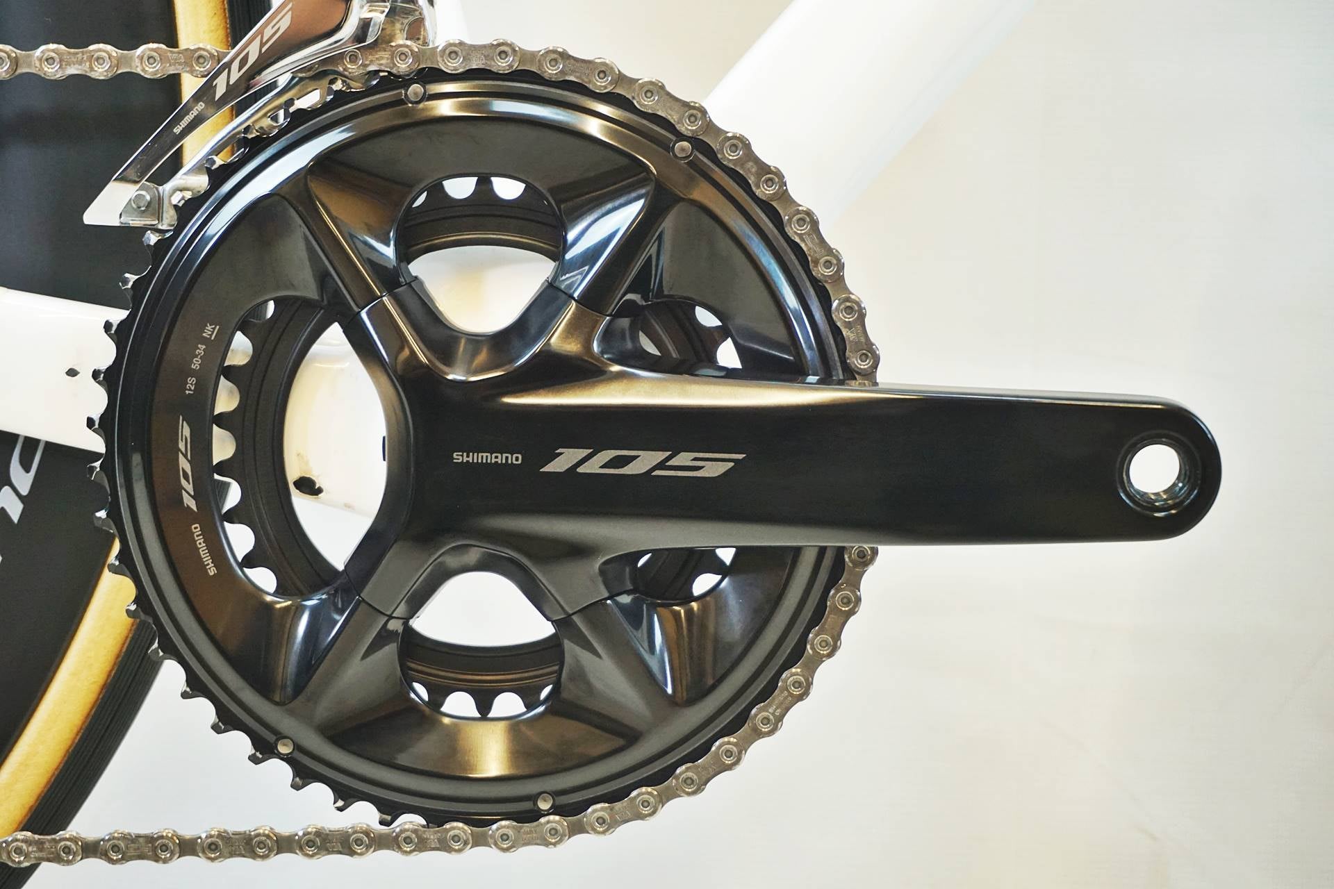 COLNAGO v3 2023年　105 di2 45サイズ コルナゴ COLNAGO V3 DISC 2023モデル 450Sサイズ シマノ 105