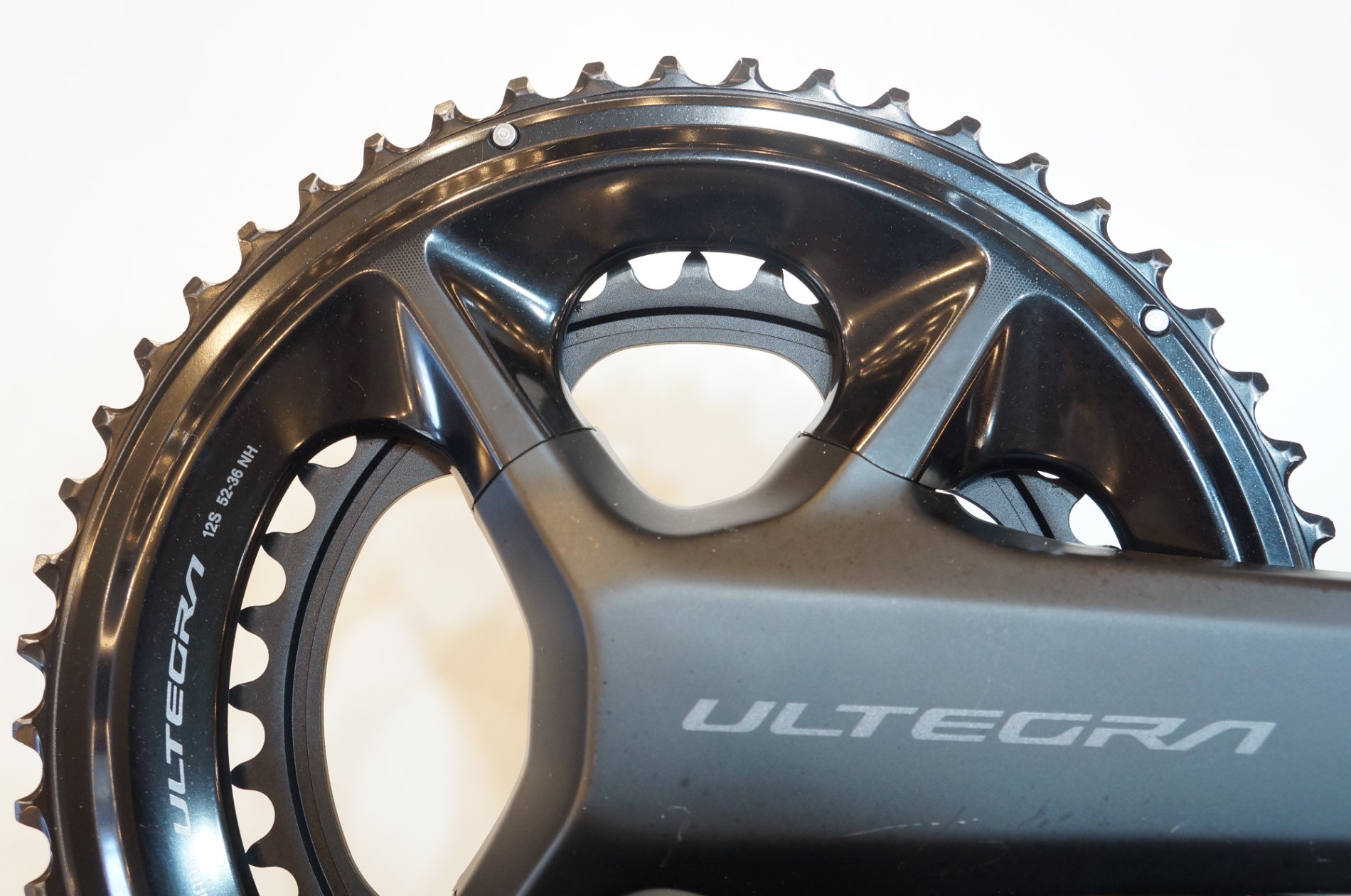 SHIMANO 「シマノ」 ULTEGRA FC-R8100 52-36T 172.5mm クランクセット
