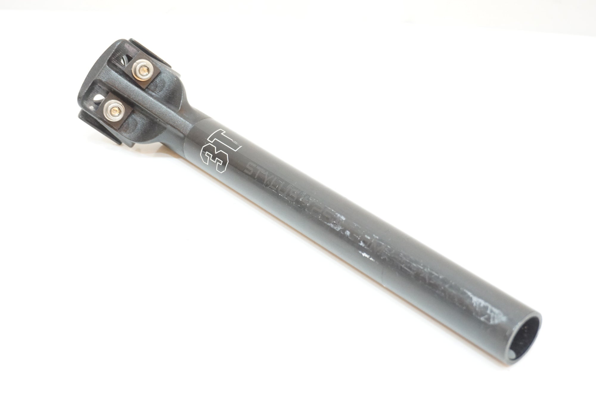 3T 「スリーティー」 STYLUS 25 TEAM φ27.2 270mm シートポスト / 浦和ベース