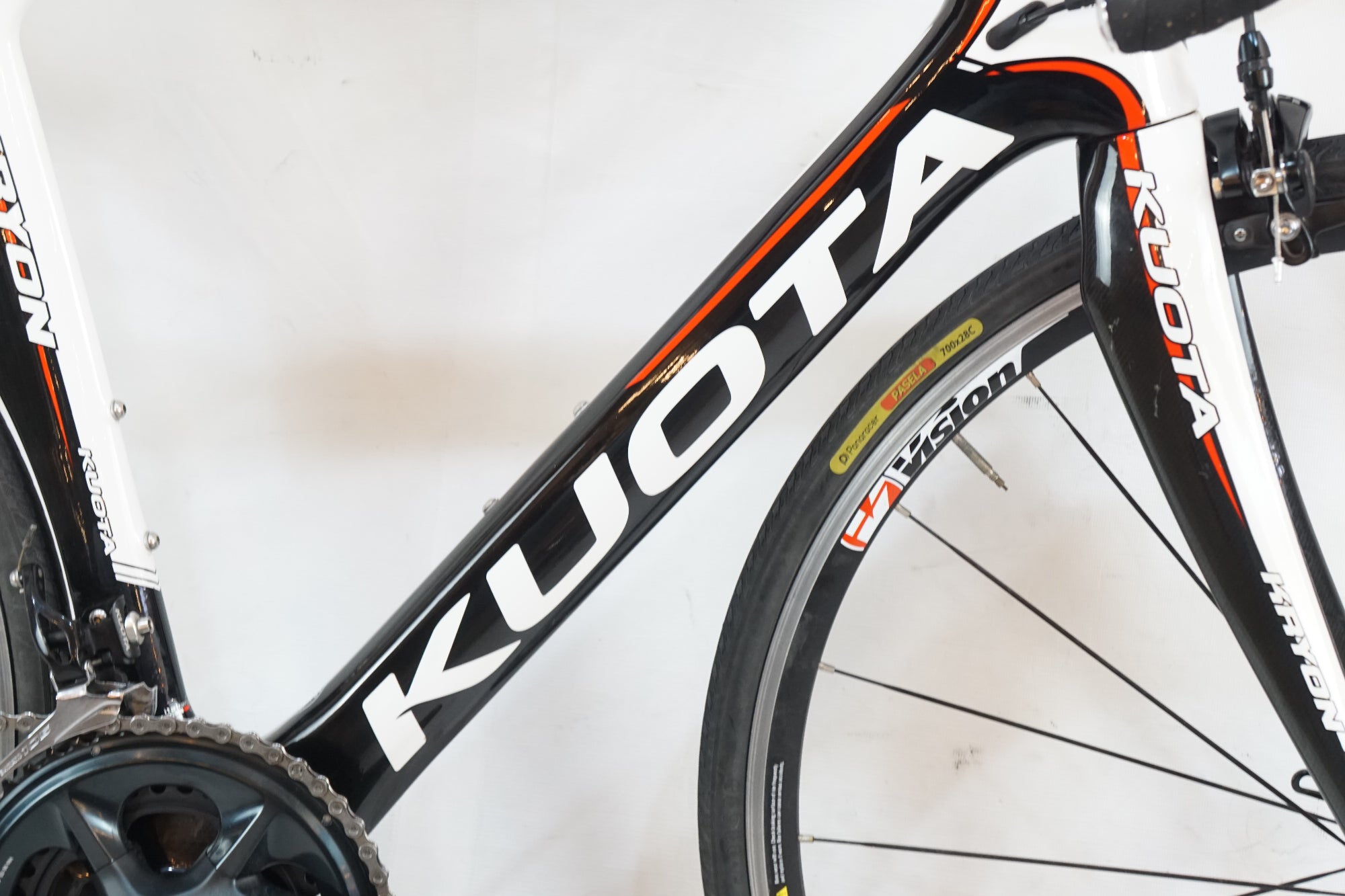 KUOTA 「クオータ」 KRYON 2015年モデル ロードバイク / バイチャリ浦和ベース