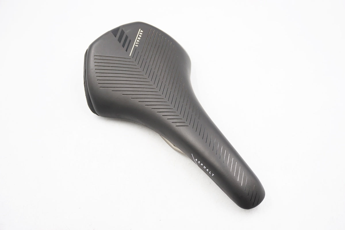 SELLE ROYAL 「セラロイヤル」 ASPHALT サドル / 奈良店