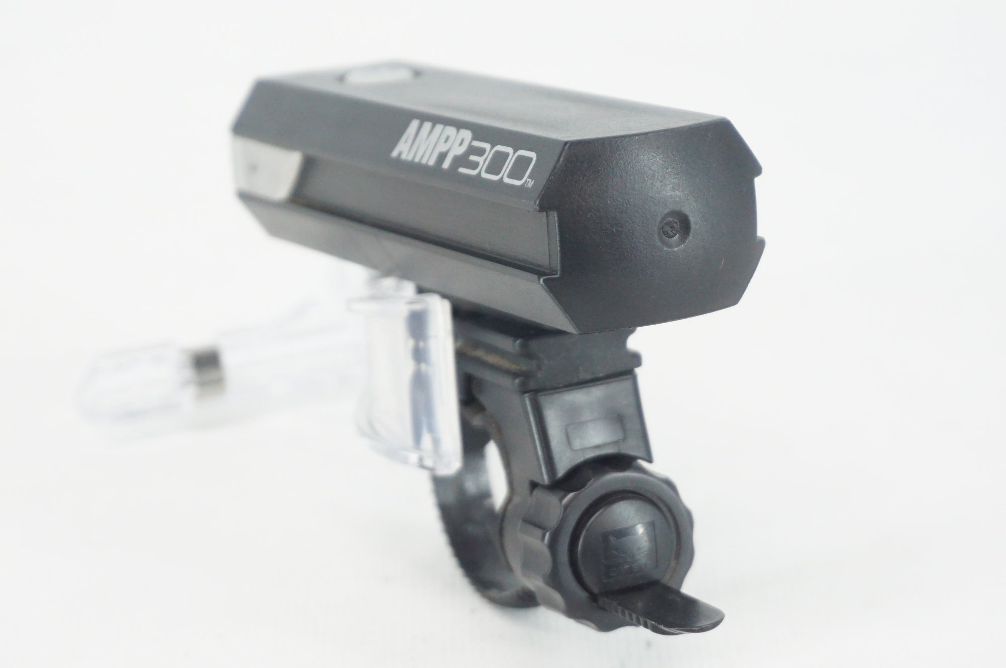 CATEYE 「キャットアイ」 AMPP300 フロントライト / 阪急塚口店