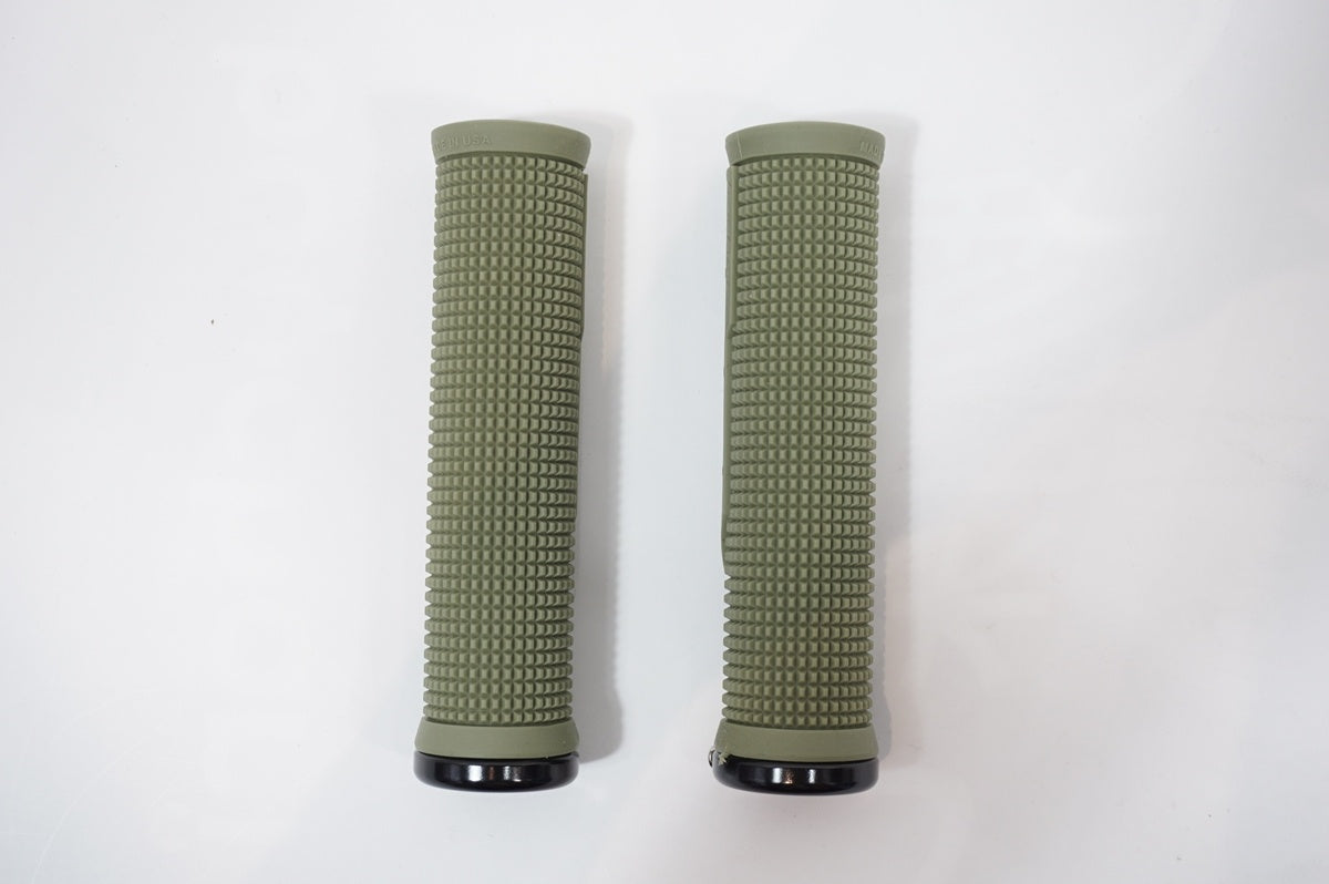 LIZARD SKINS 「リザードスキン」 グリップ / バイチャリ世田谷店