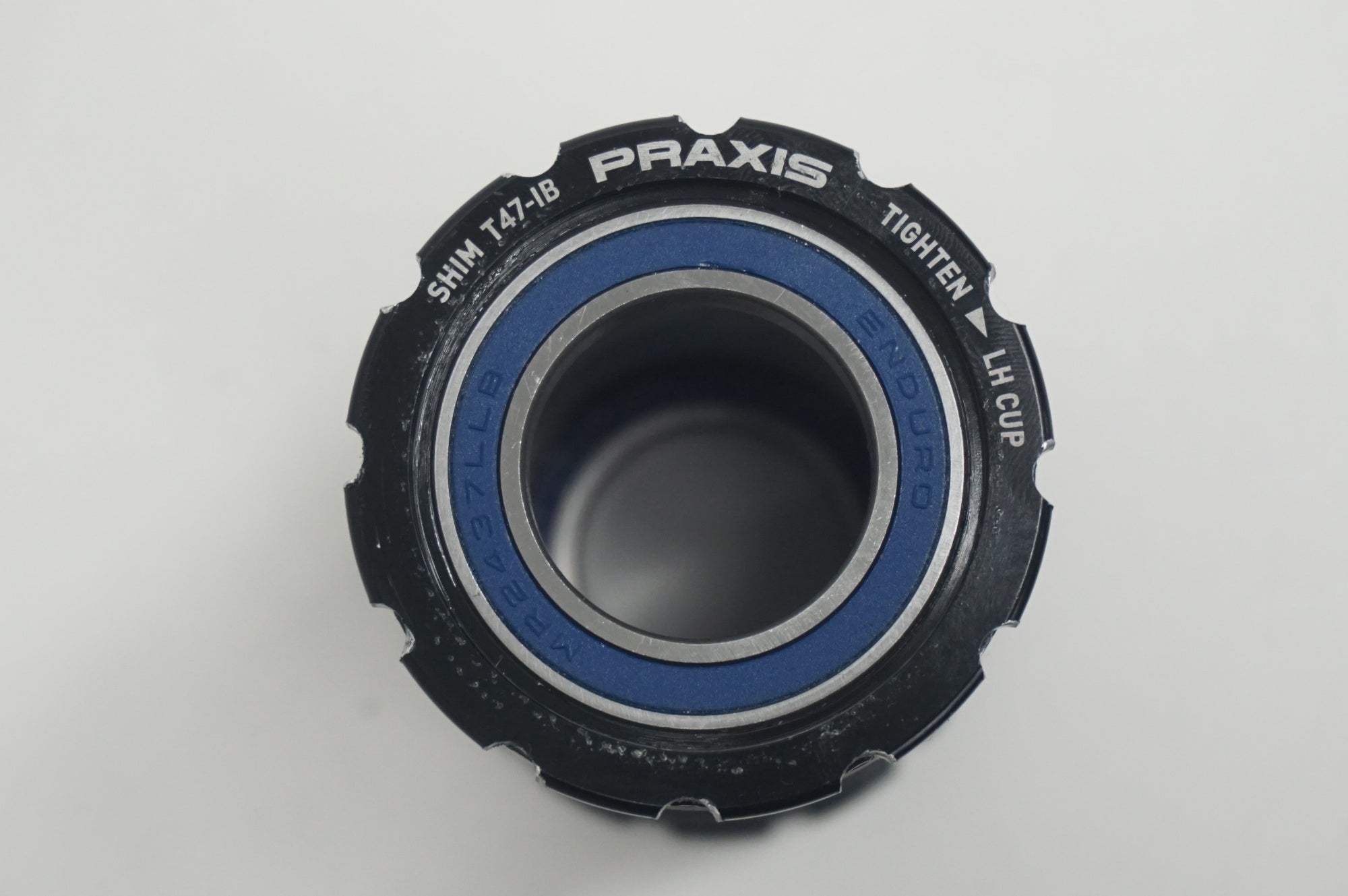 PRAXIS WORKS 「プラクシスワークス」 T47-1B ボトムブラケット / 福岡店