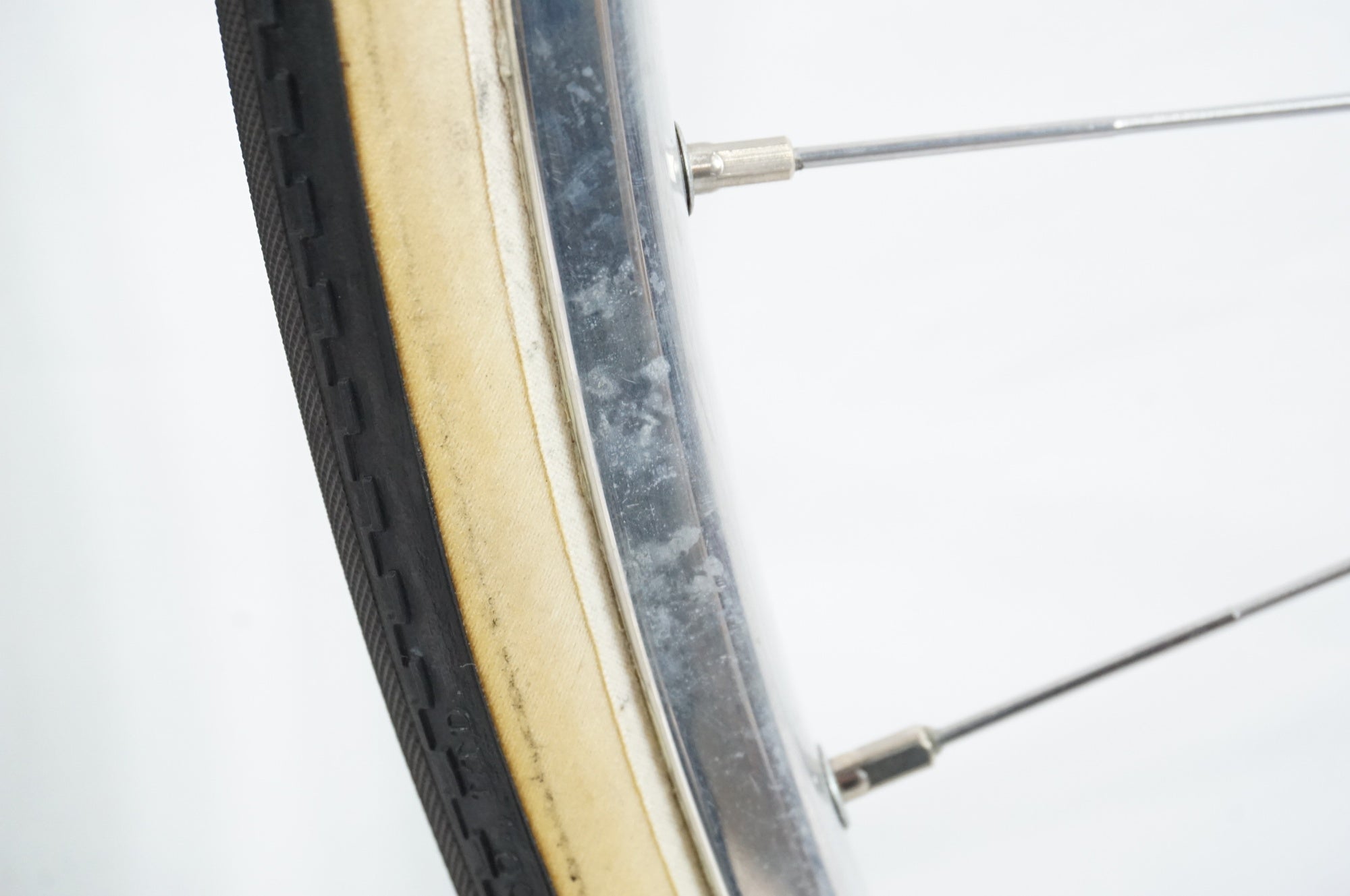 SHIMANO 「シマノ」 DURA-ACE HB-7600 / ARAYA 16B RED シングル 手組 ホイールセット / 中目黒店