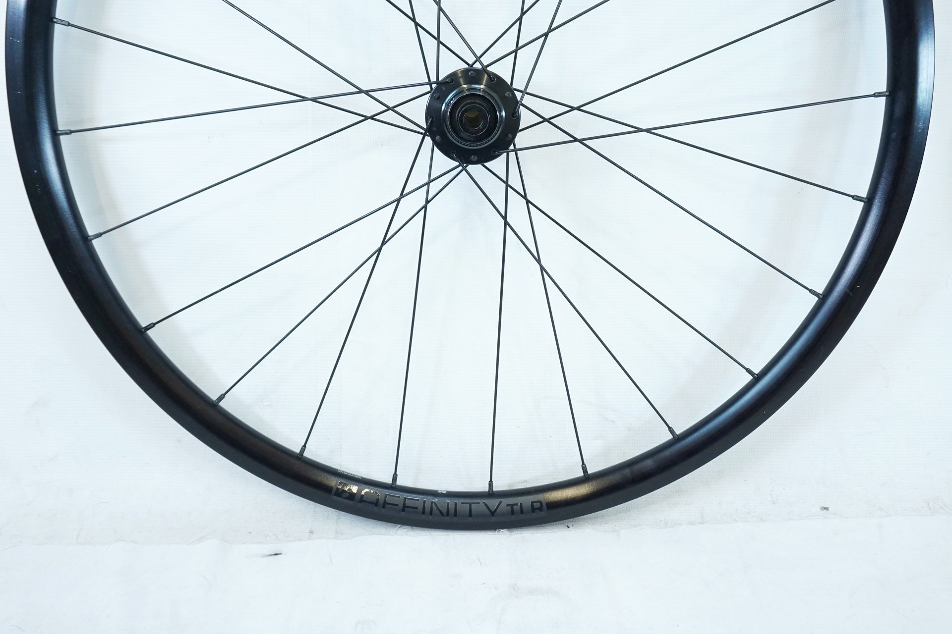 BONTRAGER 「ボントレガー」 AFFINITY TLR DISC シマノ11S ホイールセット / 有明ガーデン店