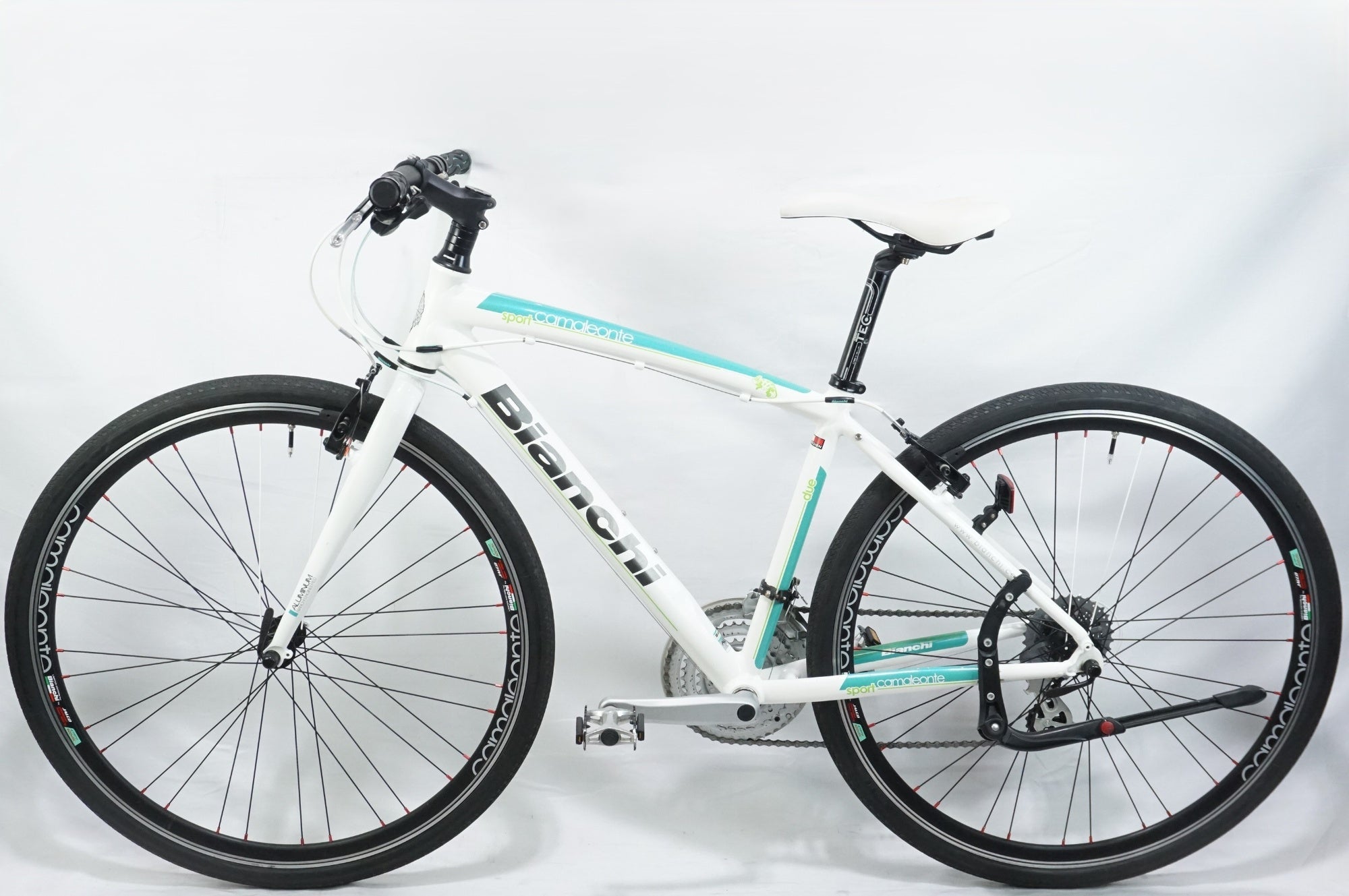 BIANCHI 「ビアンキ」 CAMALEONTE SPORT DUE 2013年モデル クロスバイク / 中目黒店