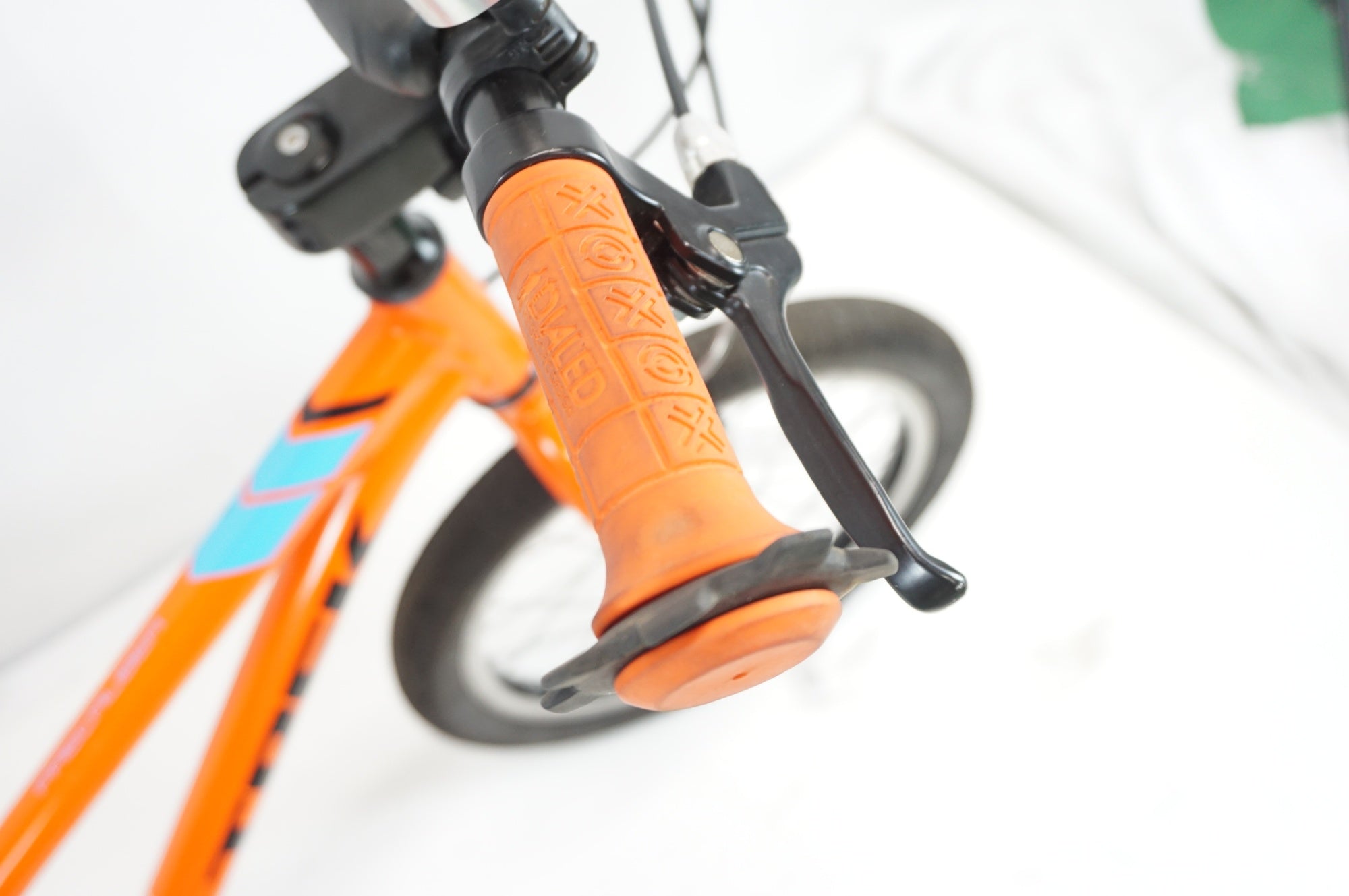 TREK 「トレック」 PRECALIBER 16 BOY'S 2017年モデル キッズバイク