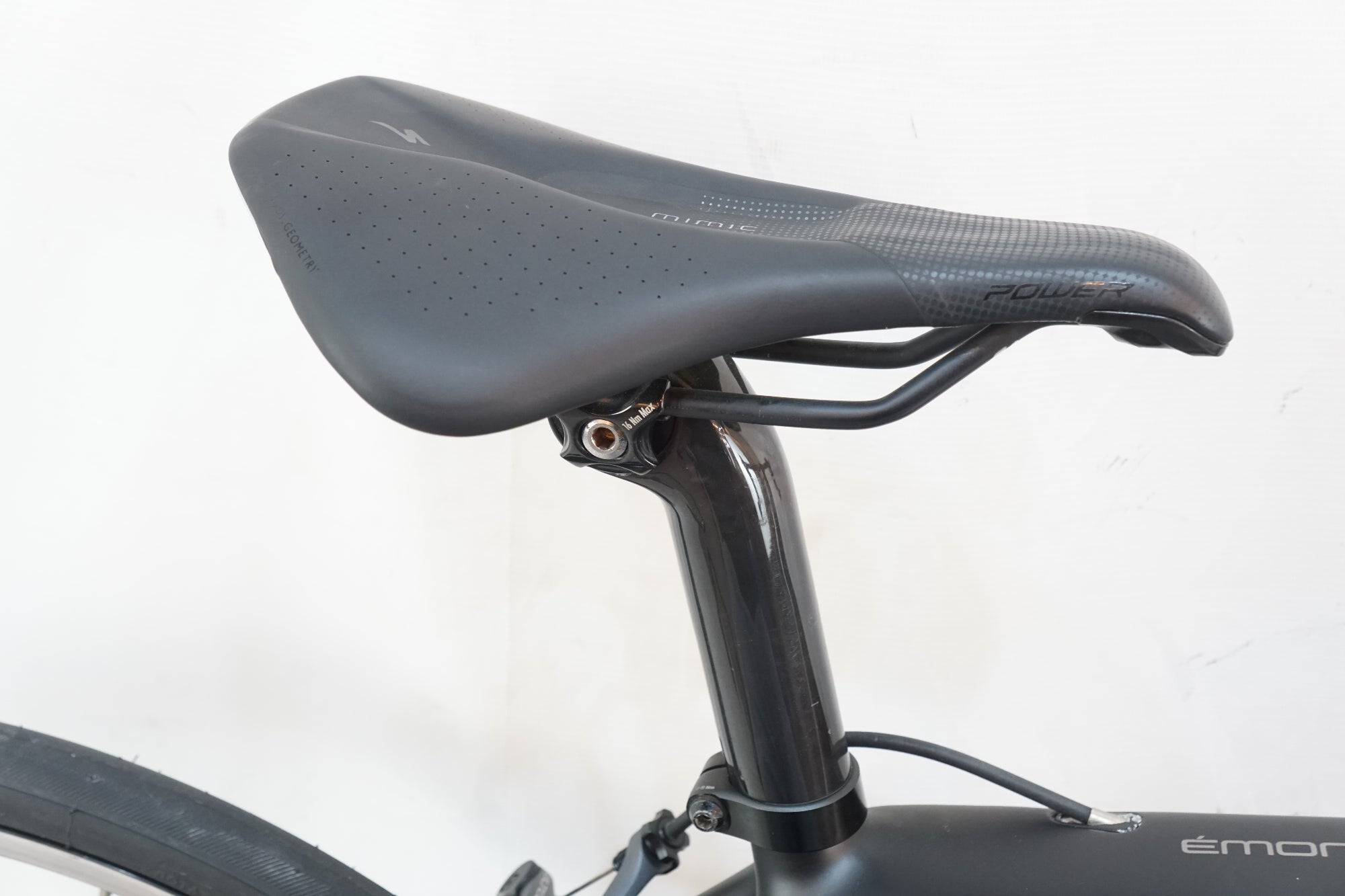 TREK 「トレック」 EMONDA SL 6 2019年モデル ロードバイク / バイチャリ浦和ベース