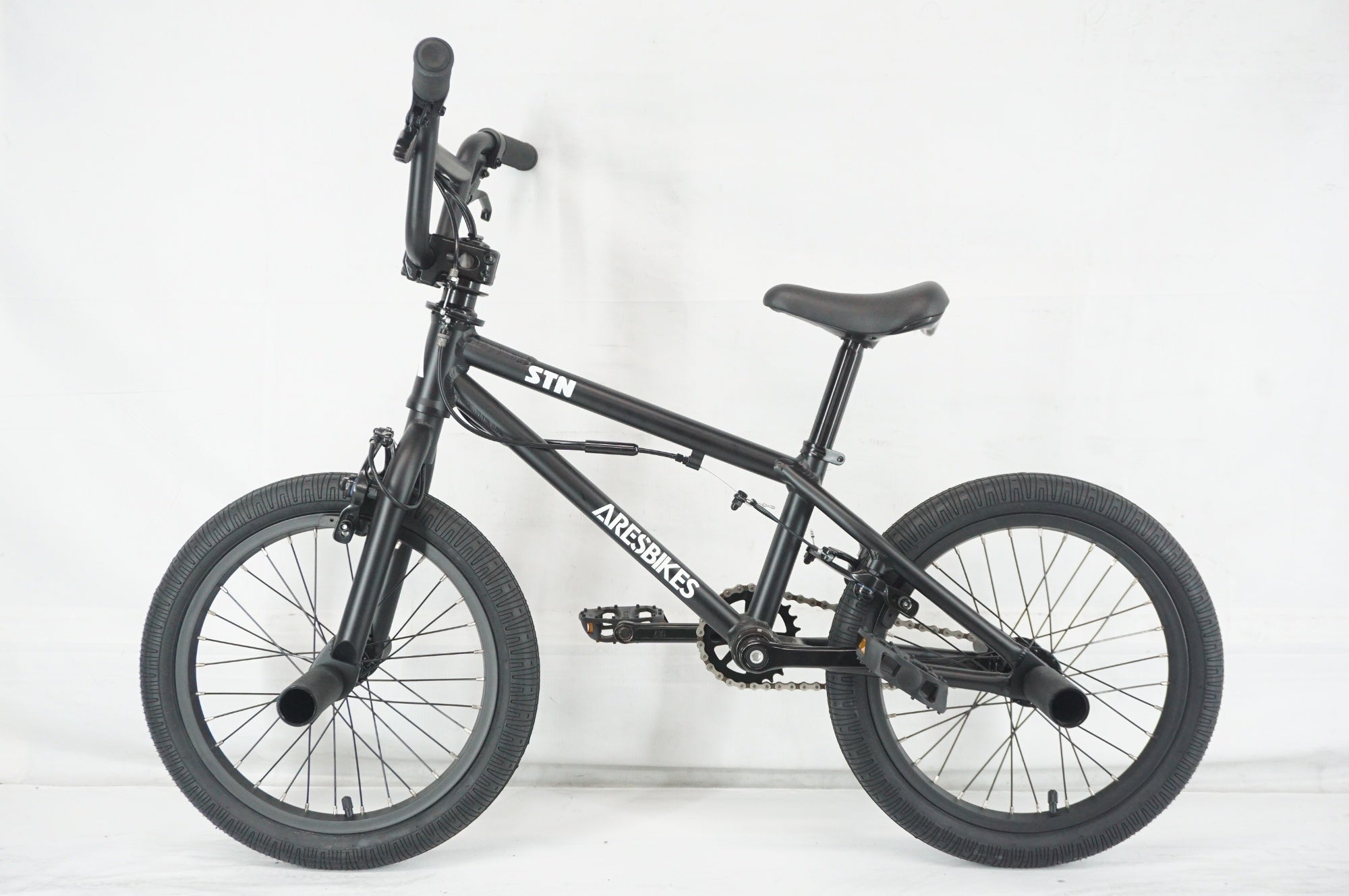 ARESBIKES 「アレスバイクス」 STN 2022年モデル キッズバイク / 阪急塚口店