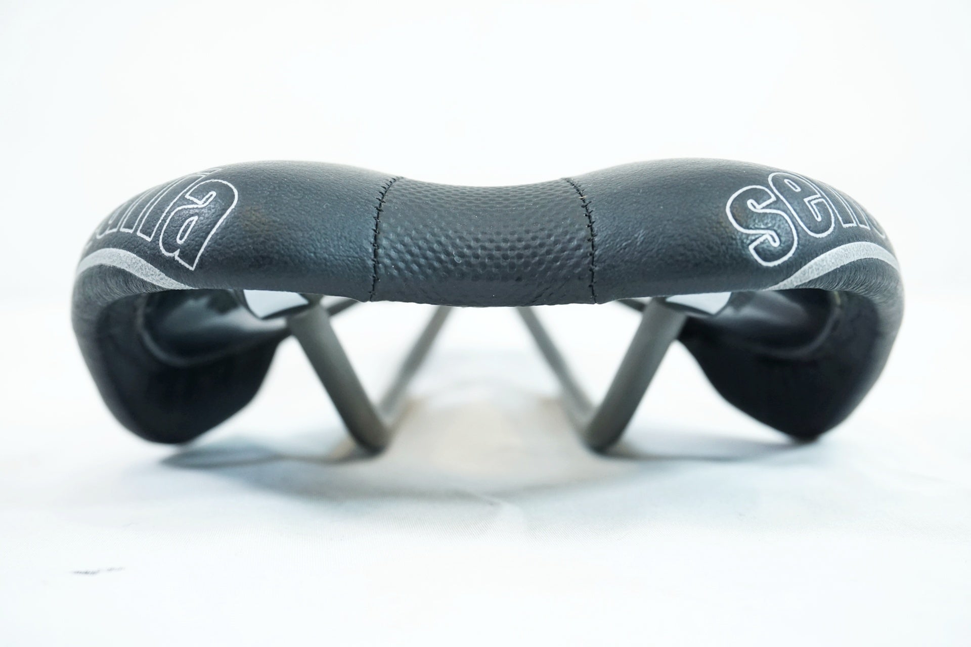 SELLE ITALIA 「セライタリア」 SLR SUPER FLOW TITANIUM サドル