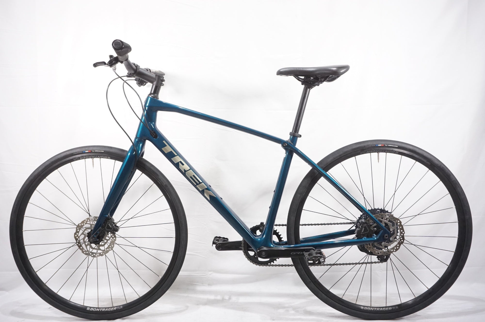 クロスバイク ダークブルー 700C　（TREK FX 4 Carbon） TREK 「トレック」 FX SPORT CARBON4 2021年モデル クロスバイク