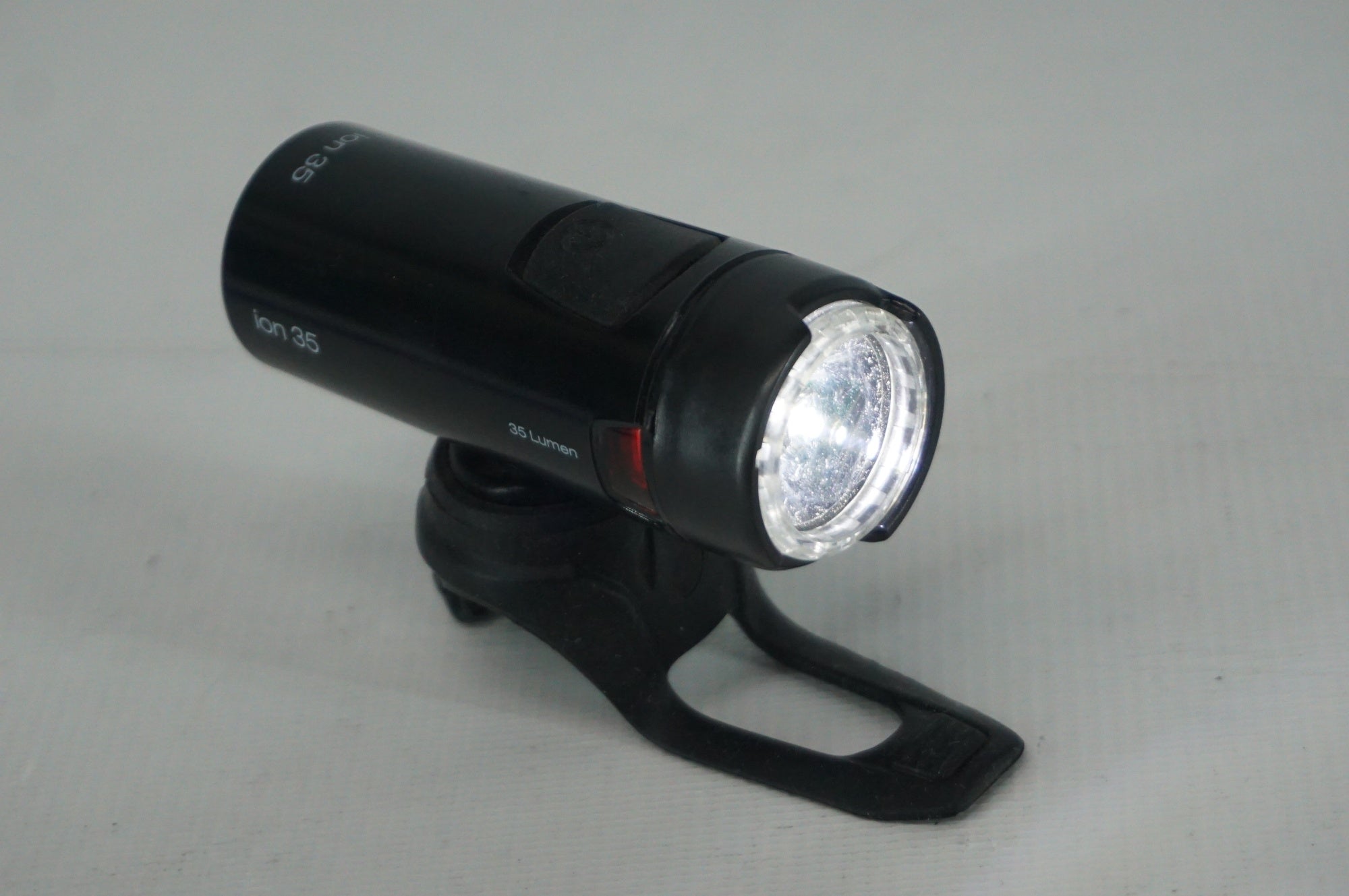 BONTRAGER 「ボントレガー」 ION 35 フロントライト / 阪急塚口店