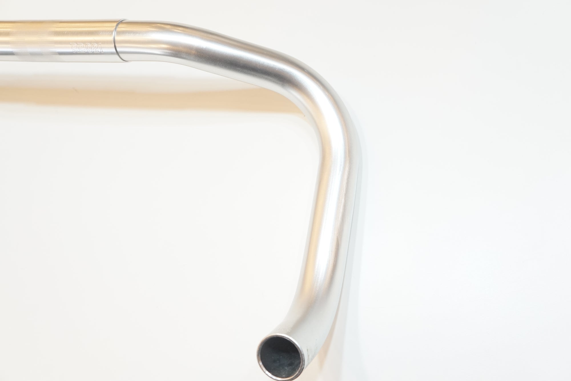 NITTO 「ニットー」 RB021 φ26.0 380mm ブルホーン ハンドル / バイチャリ浦和ベース