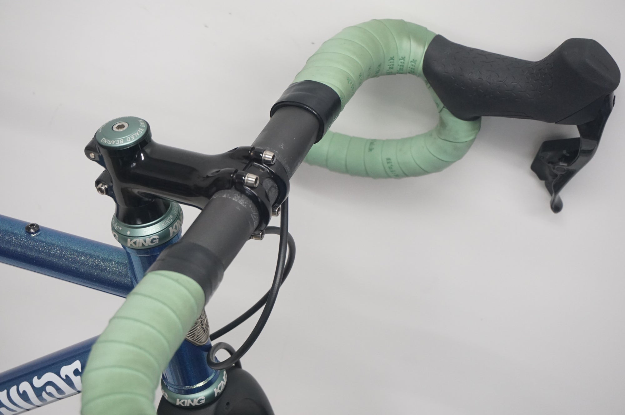 WILDE BICYCLE 「ワイルドバイシクル」 RAMBLER 2025年モデル グラベル