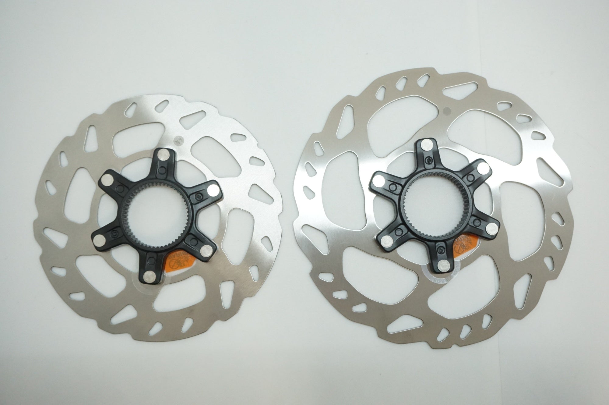 SHIMANO 「シマノ」 SM-RT70-S/SS ディスクローターセット / 福岡店