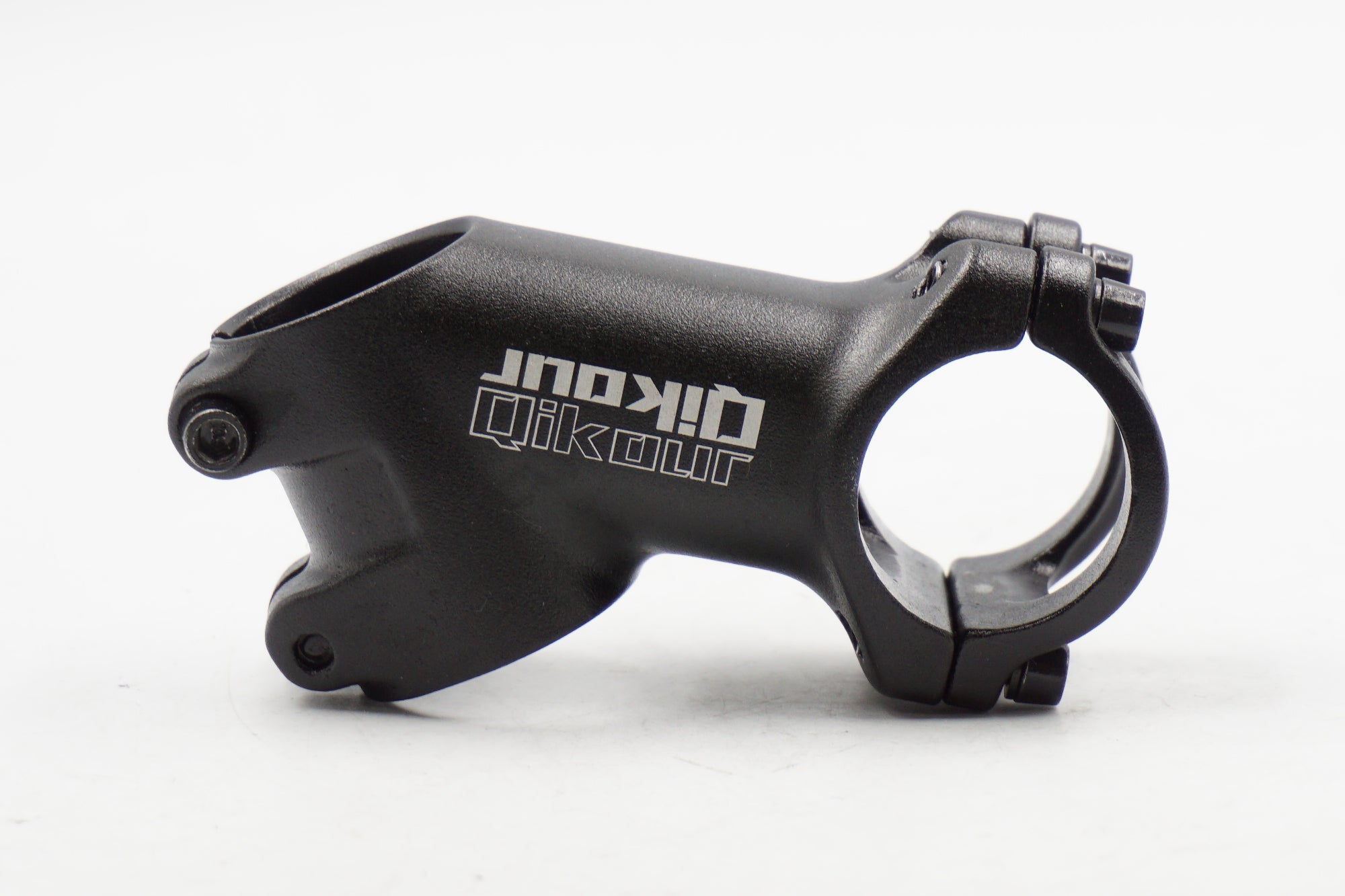 QIKOUR 「クイッカー」 Φ31.8 70mm ステム / 奈良店