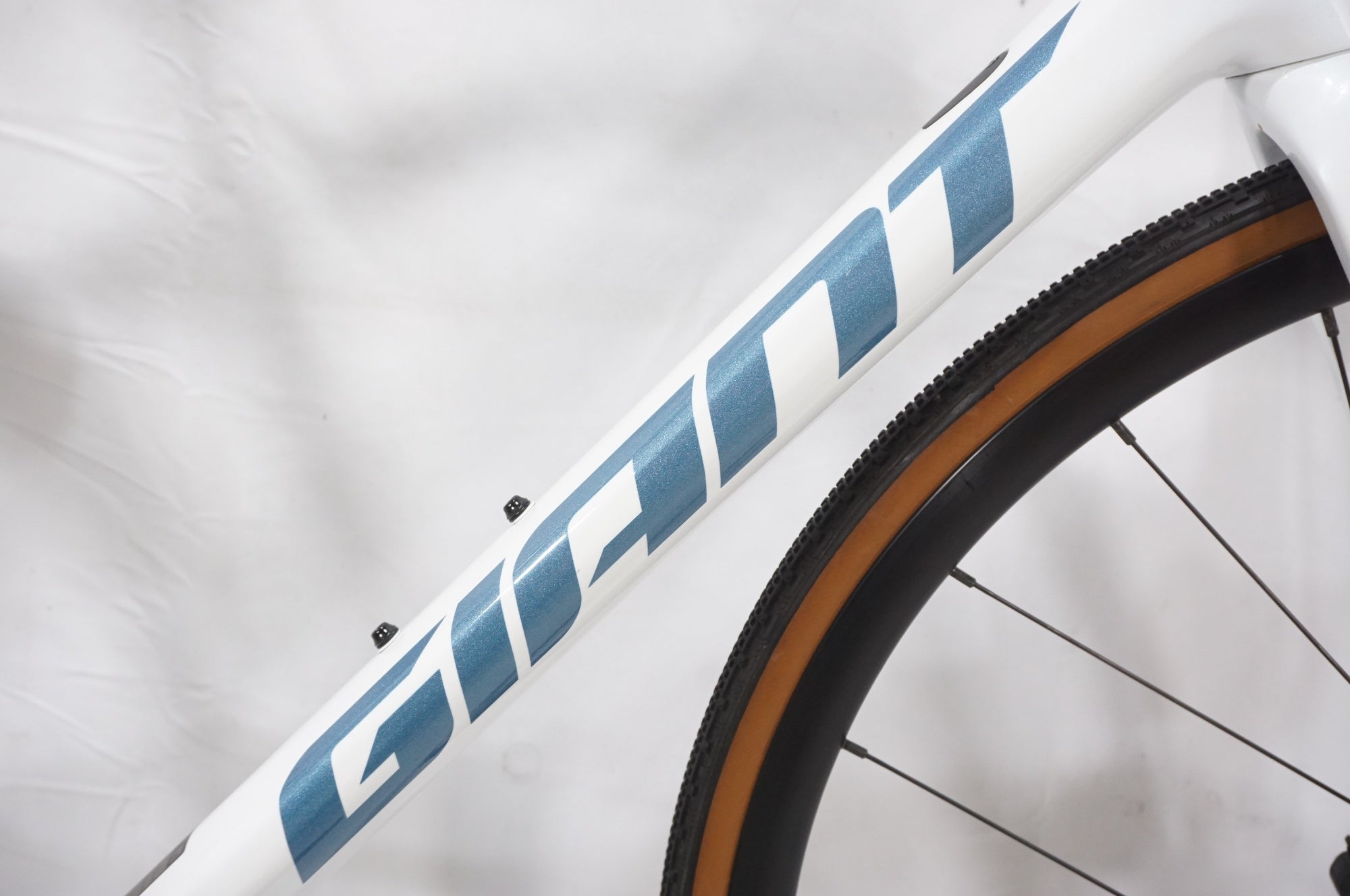GIANT 「ジャイアント」 TCR ADVANCED1 DISC KOM 2023年モデル ロードバイク / AKIBA店