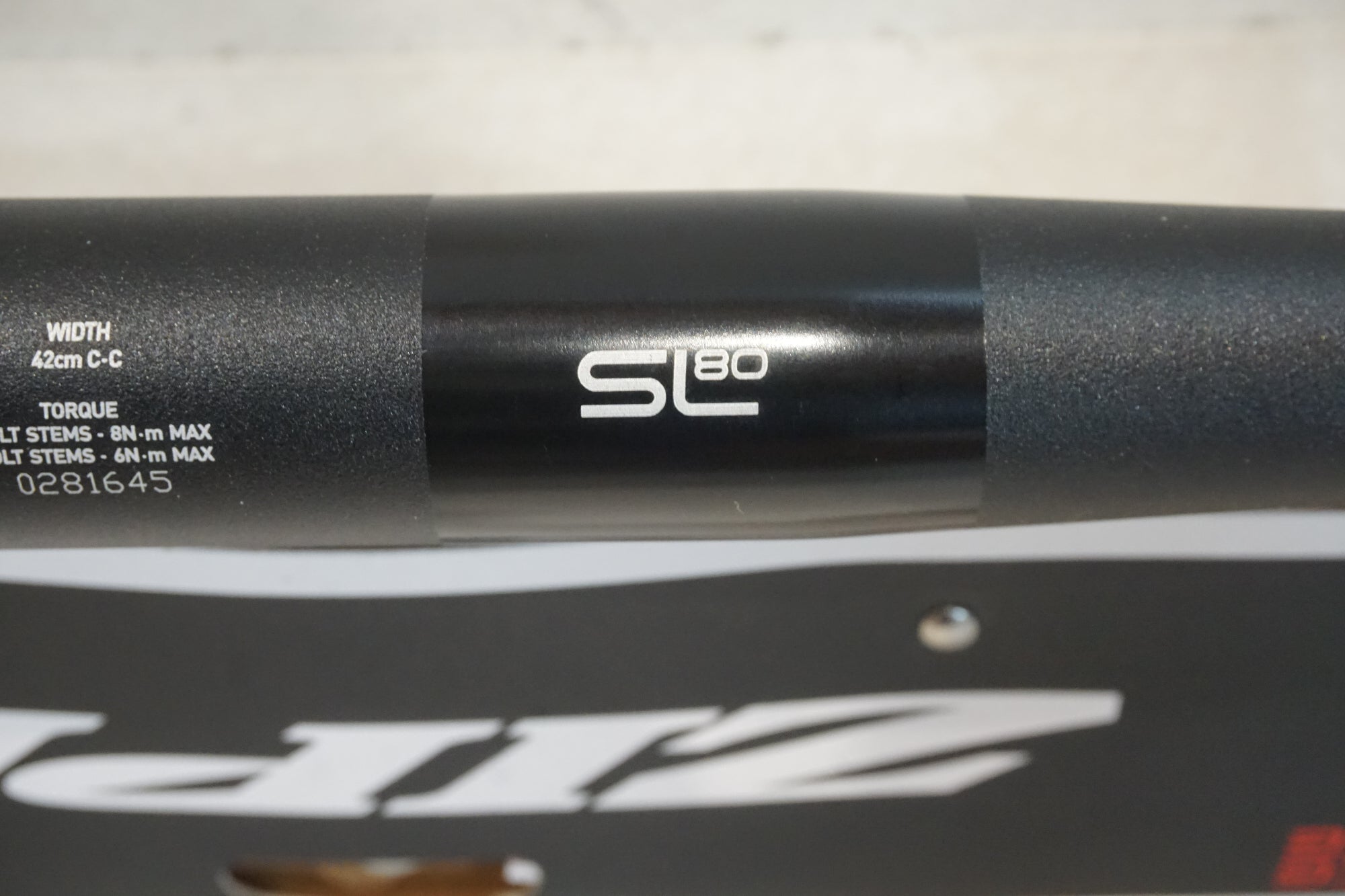 ZIPP 「ジップ」 SERVICE COURSE SL80 φ31.8 420mm ハンドル / 横浜