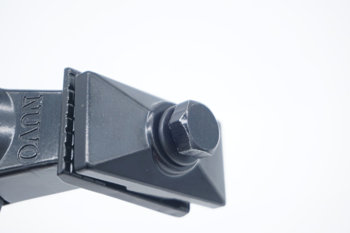 NUVO 「ヌーボ」 センタースタンド  / 京都八幡店