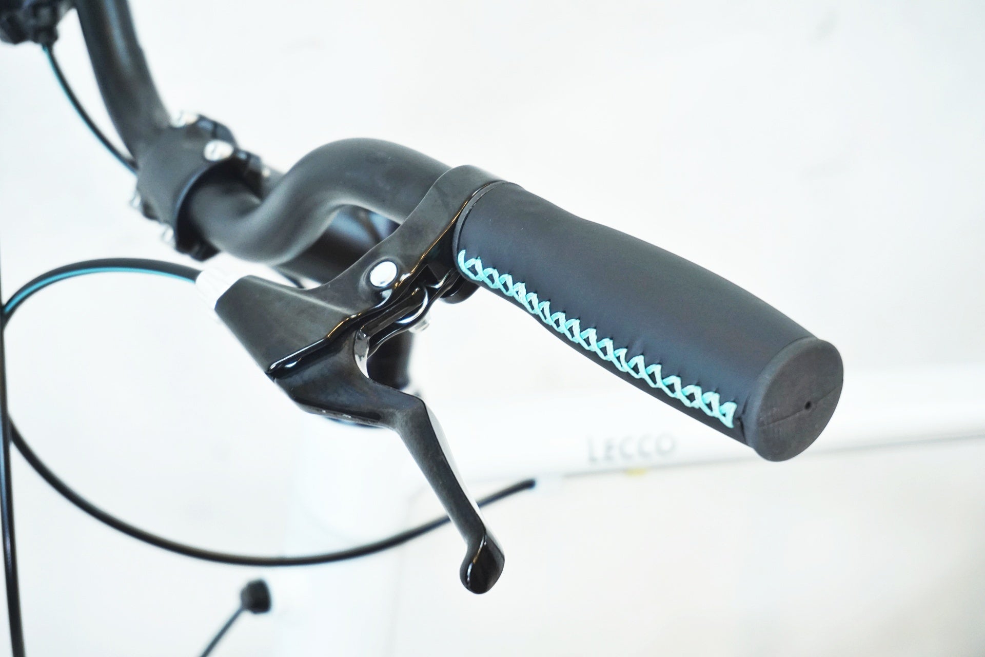 BIANCHI 「ビアンキ」 LECCO 2023年モデル 20インチ ミニベロ / 有明ガーデン店