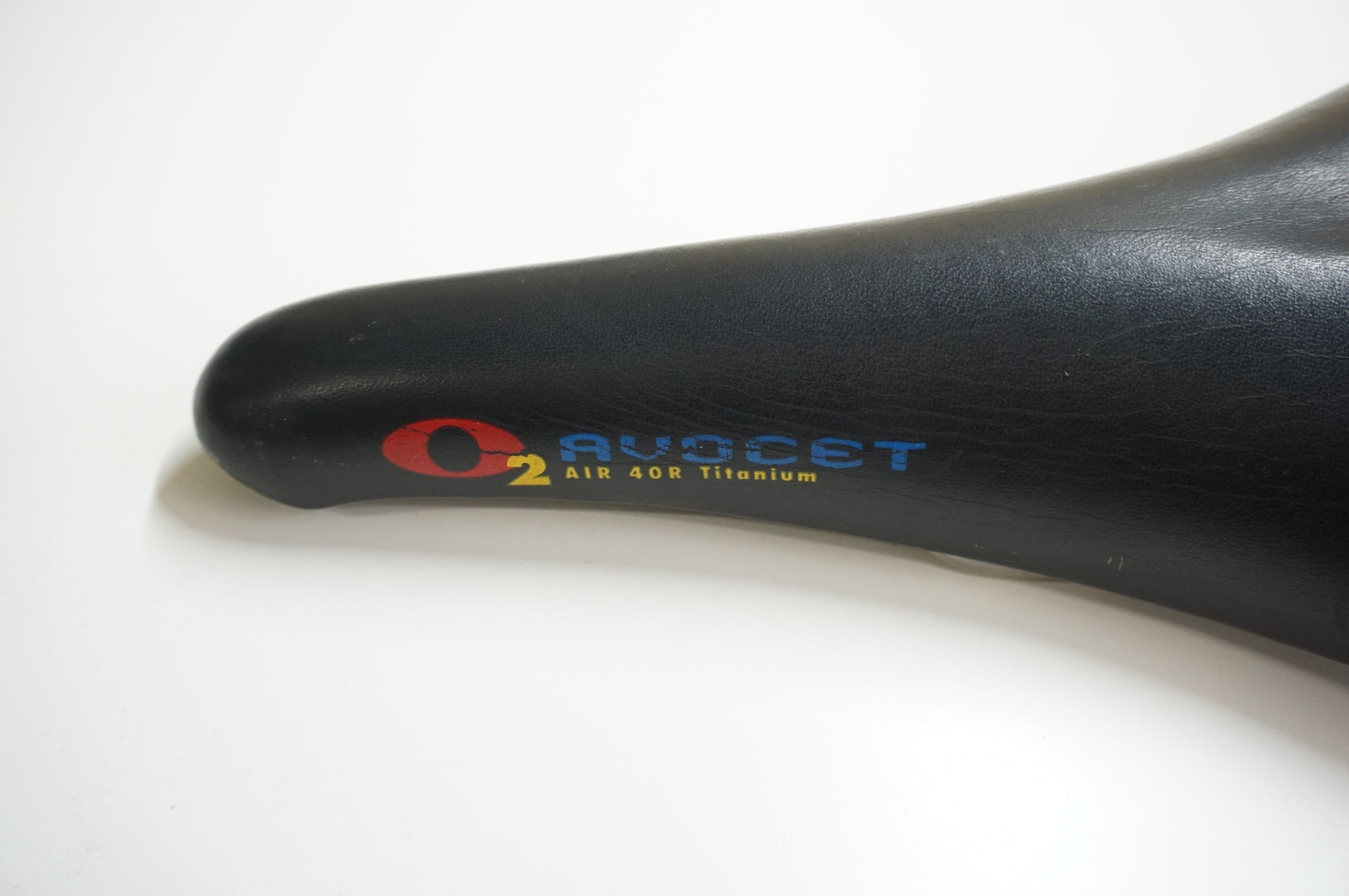 AVOCET 「アボセット」 AIR 40R TITANIUM O2 サドル / 大宮店