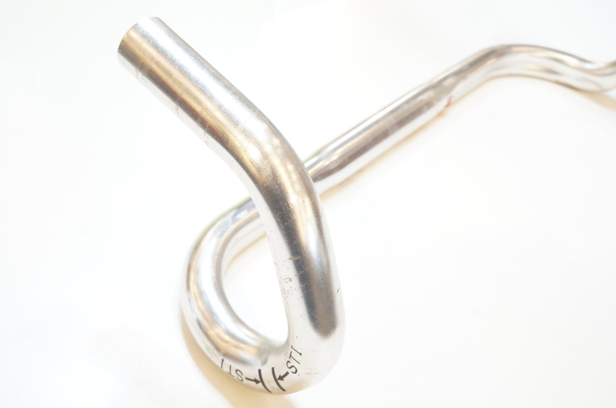 NITTO 「ニットー」 M186 STI φ26.0 400mm ハンドル / 浦和ベース